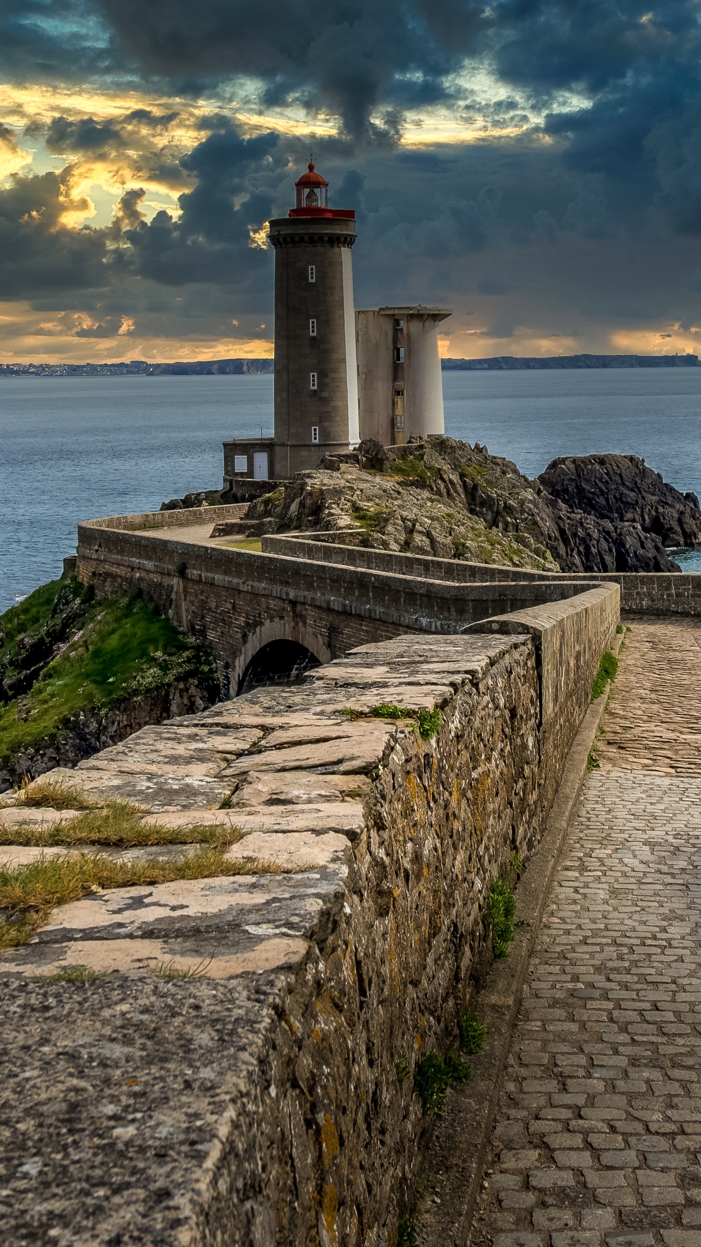 無料モバイル壁紙灯台, フランス, ブルターニュ, マンメイドをダウンロードします。