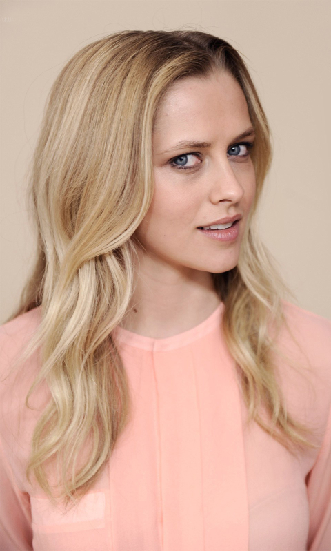 Download mobile wallpaper Celebrity, Actress, Australian, Teresa Palmer for free.