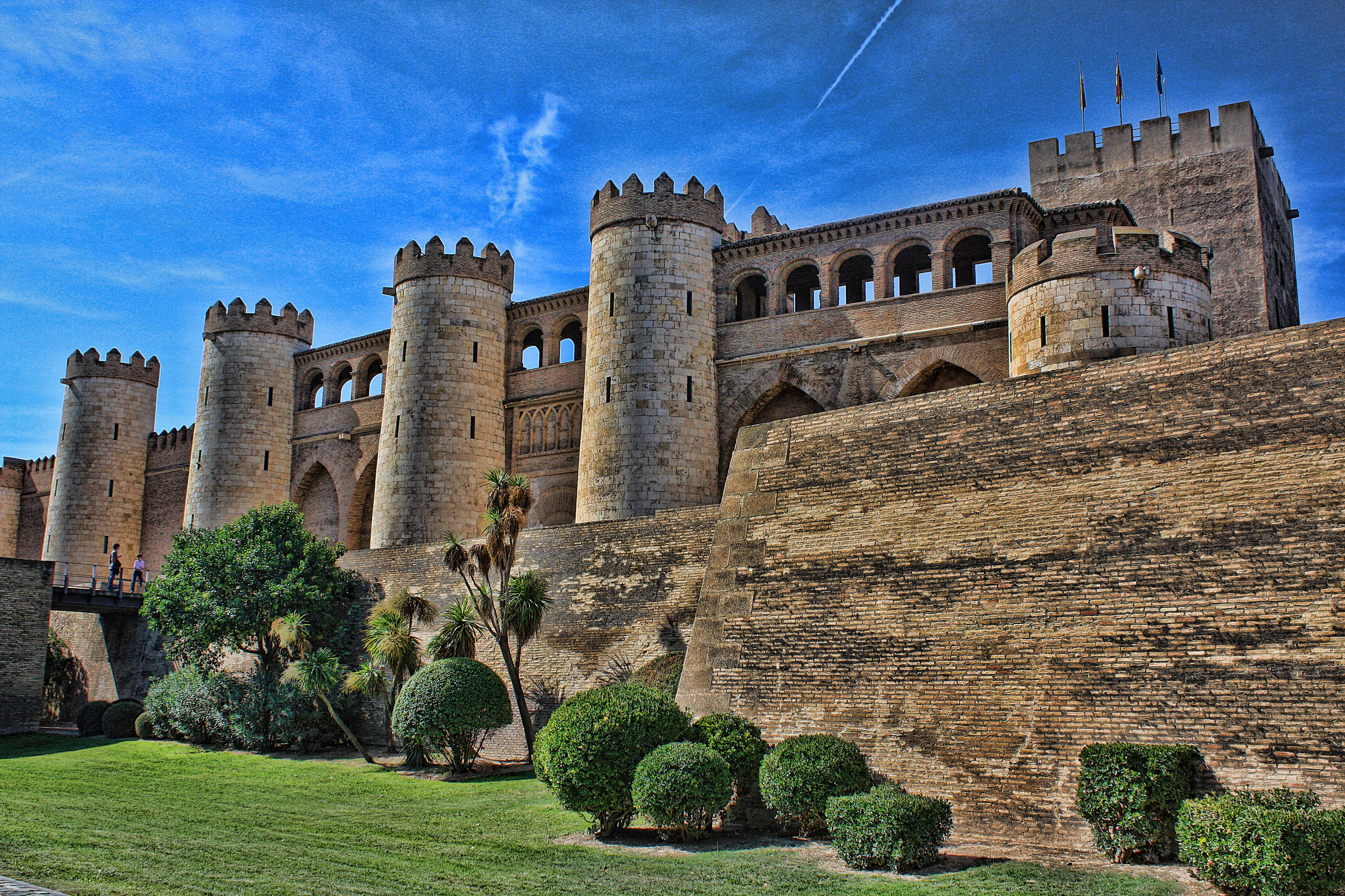 PCデスクトップに城, スペイン, 宮殿, マンメイド, サラゴサ画像を無料でダウンロード