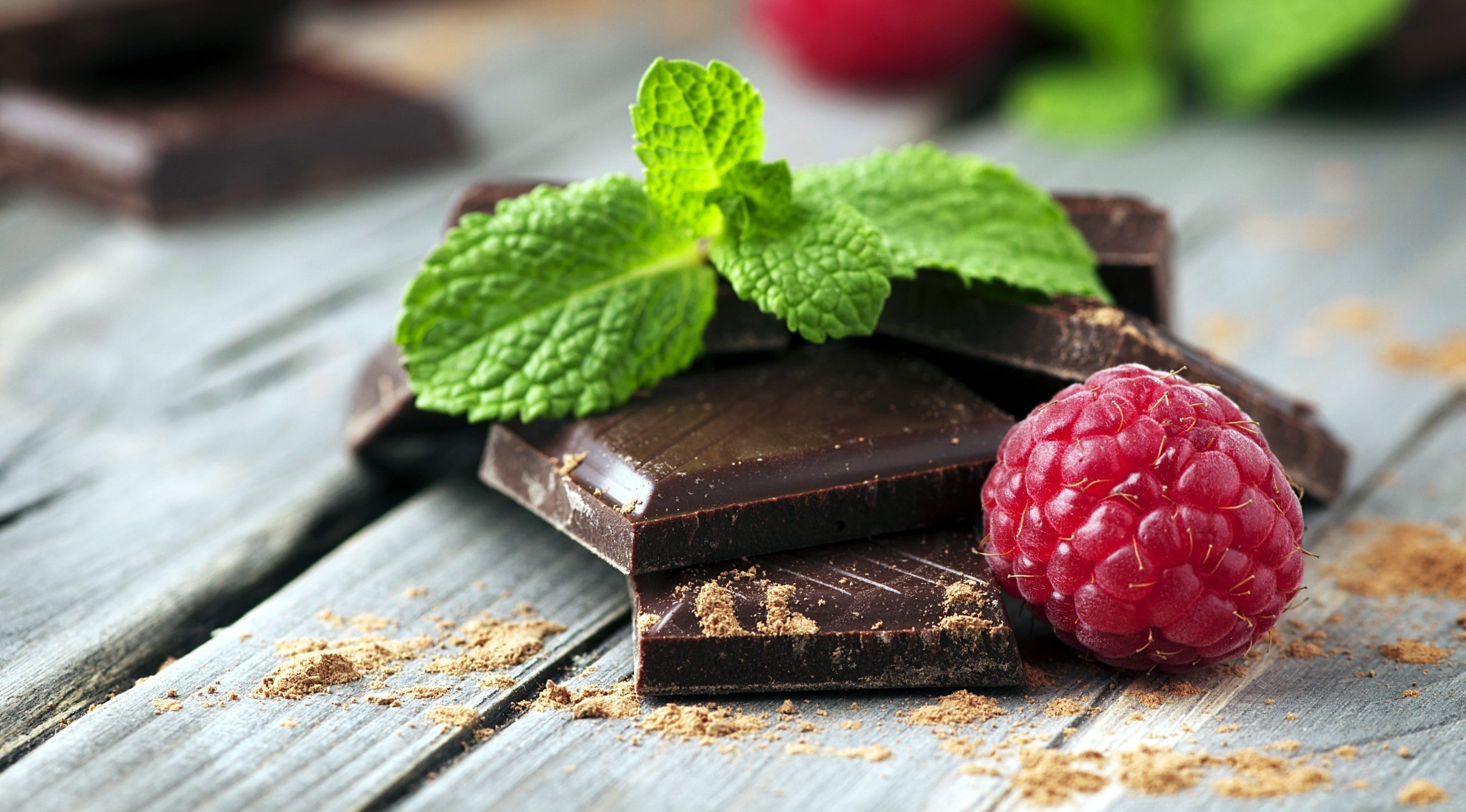 Download mobile wallpaper Food, Chocolate, Raspberry, Sweets for free.