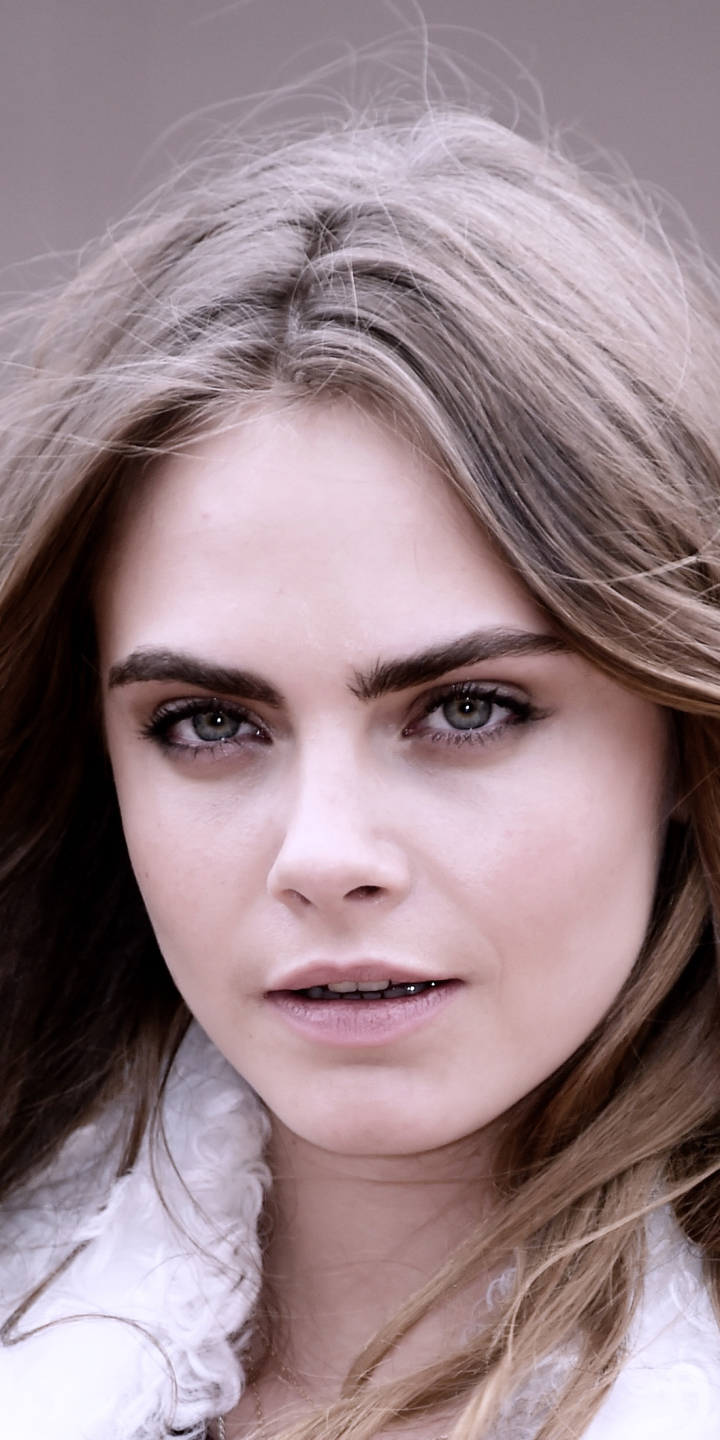 Handy-Wallpaper Englisch, Modell, Blaue Augen, Berühmtheiten, Darstellerin, Cara Delevingne kostenlos herunterladen.