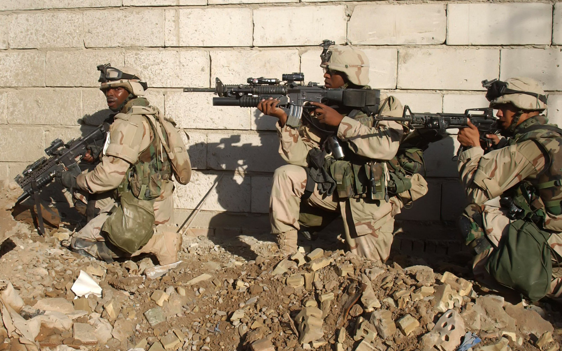 Handy-Wallpaper Soldat, Militär, Pistole, Waffe kostenlos herunterladen.