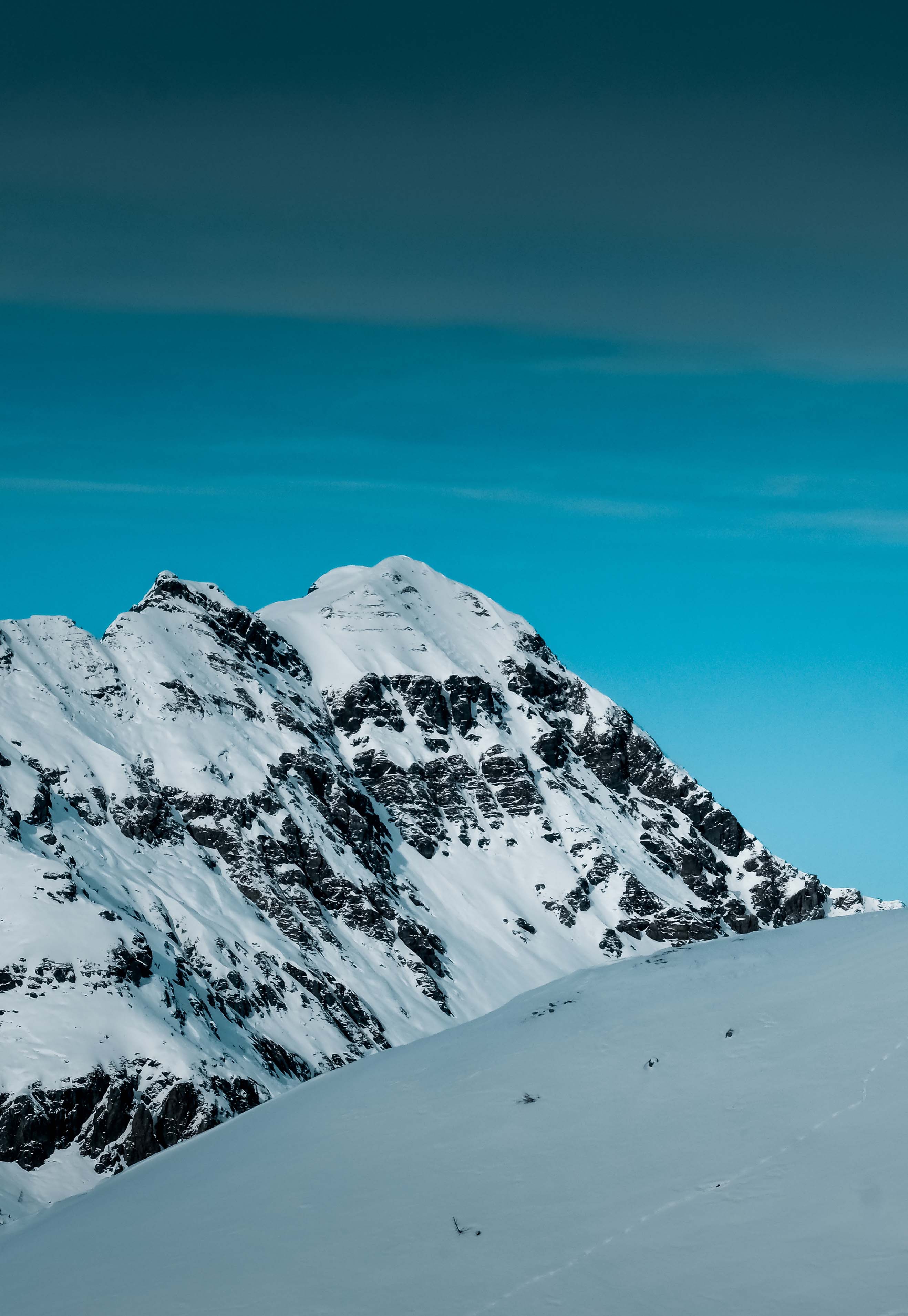 Free download wallpaper Mountains, Rocks, Vertex, Nature, Tops, Snow on your PC desktop