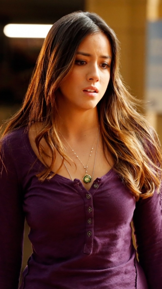 Baixar papel de parede para celular de Celebridade, Chloe Bennet gratuito.