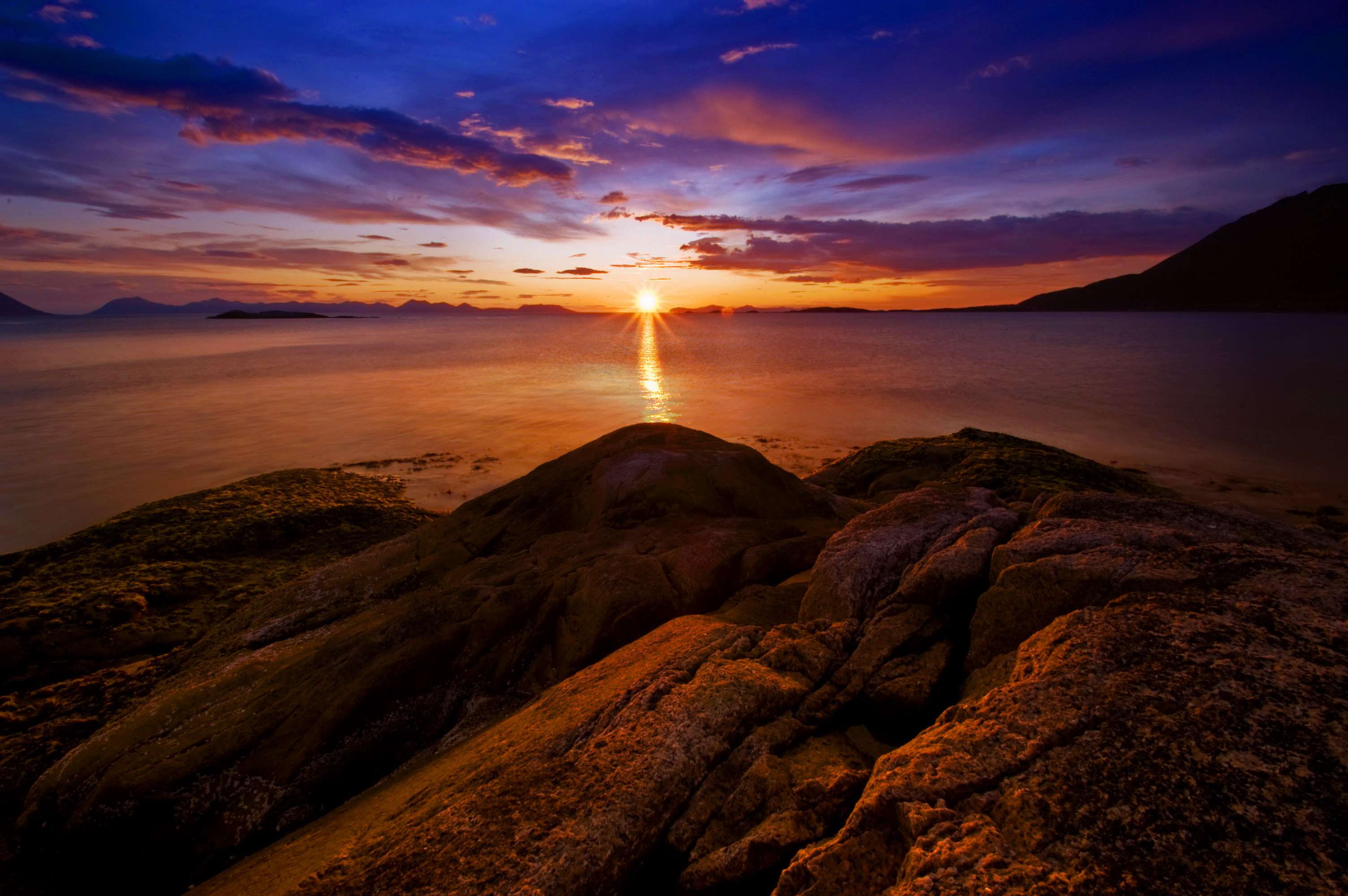 PCデスクトップに自然, 日没, 岩, 地平線, ノルウェー, 海画像を無料でダウンロード