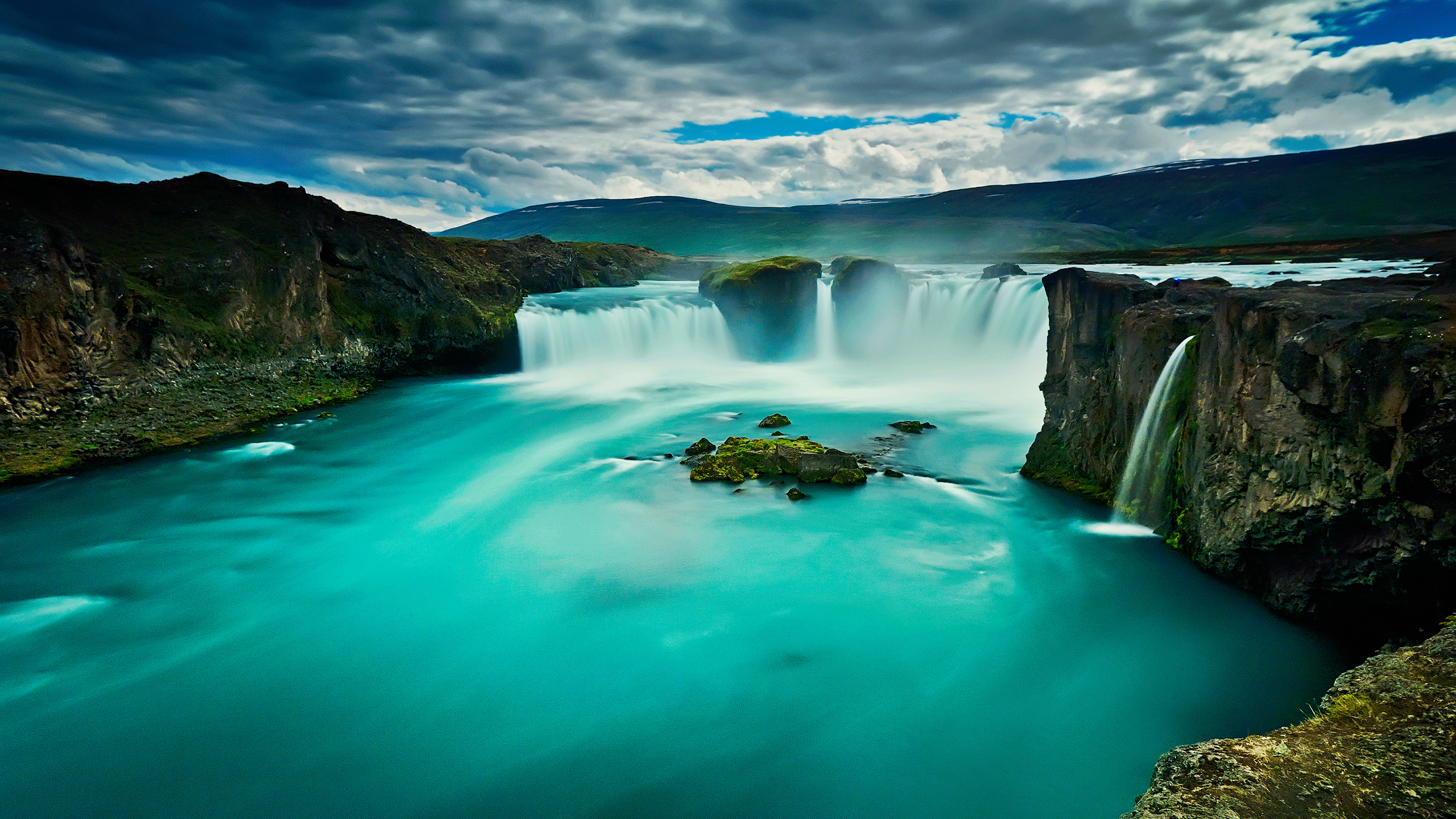 Free download wallpaper Waterfalls, Waterfall, Earth, Goðafoss on your PC desktop