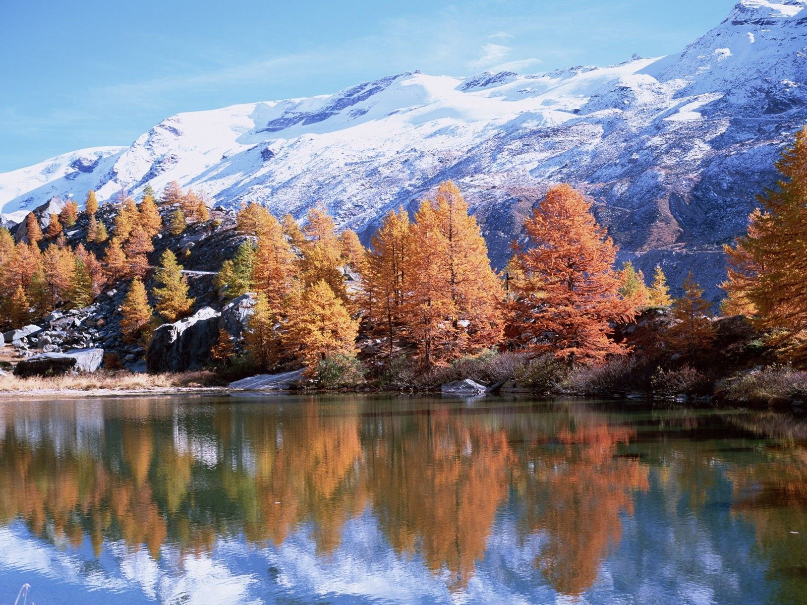 Laden Sie das Bäume, Sun, Natur, Reflexion, Mountains, See, Herbst-Bild kostenlos auf Ihren PC-Desktop herunter