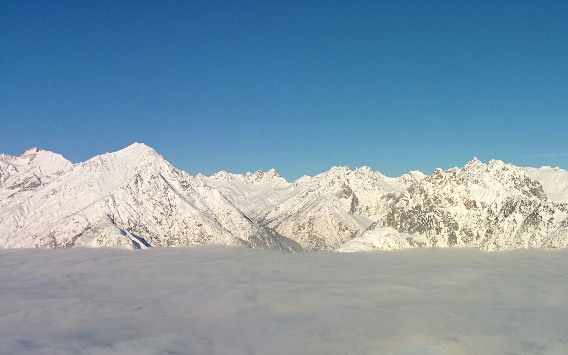 Free download wallpaper Mountains, Snow, Mountain, Fog, Earth on your PC desktop