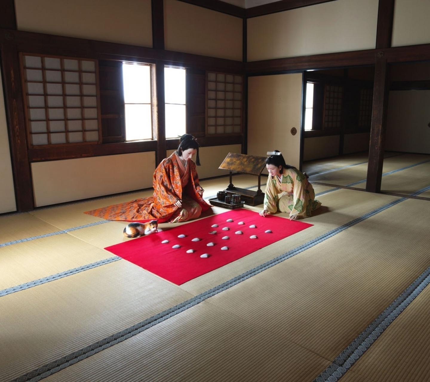 Descarga gratuita de fondo de pantalla para móvil de Gato, Casa, Japón, Kimono, Fotografía, Celebridad.