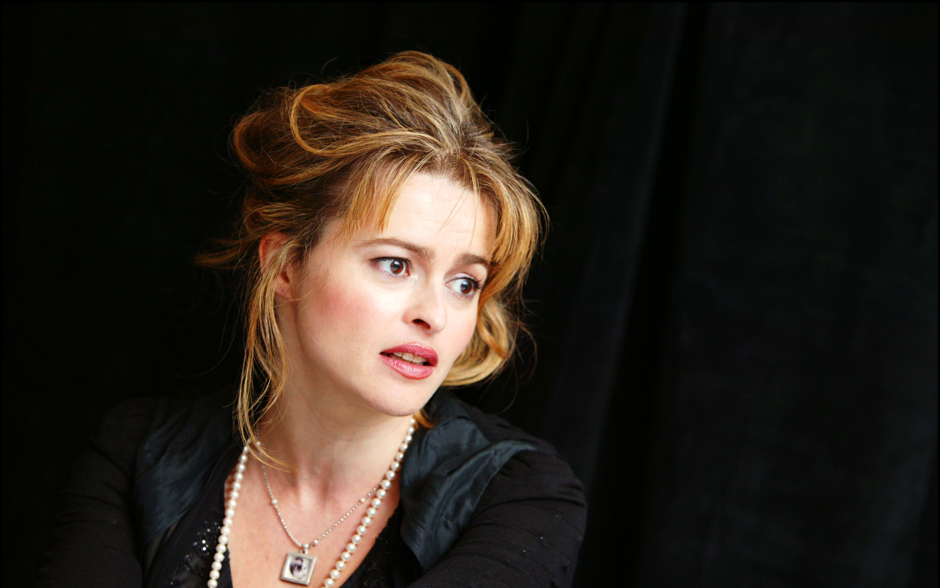Download mobile wallpaper English, Celebrity, Actress, Helena Bonham Carter for free.