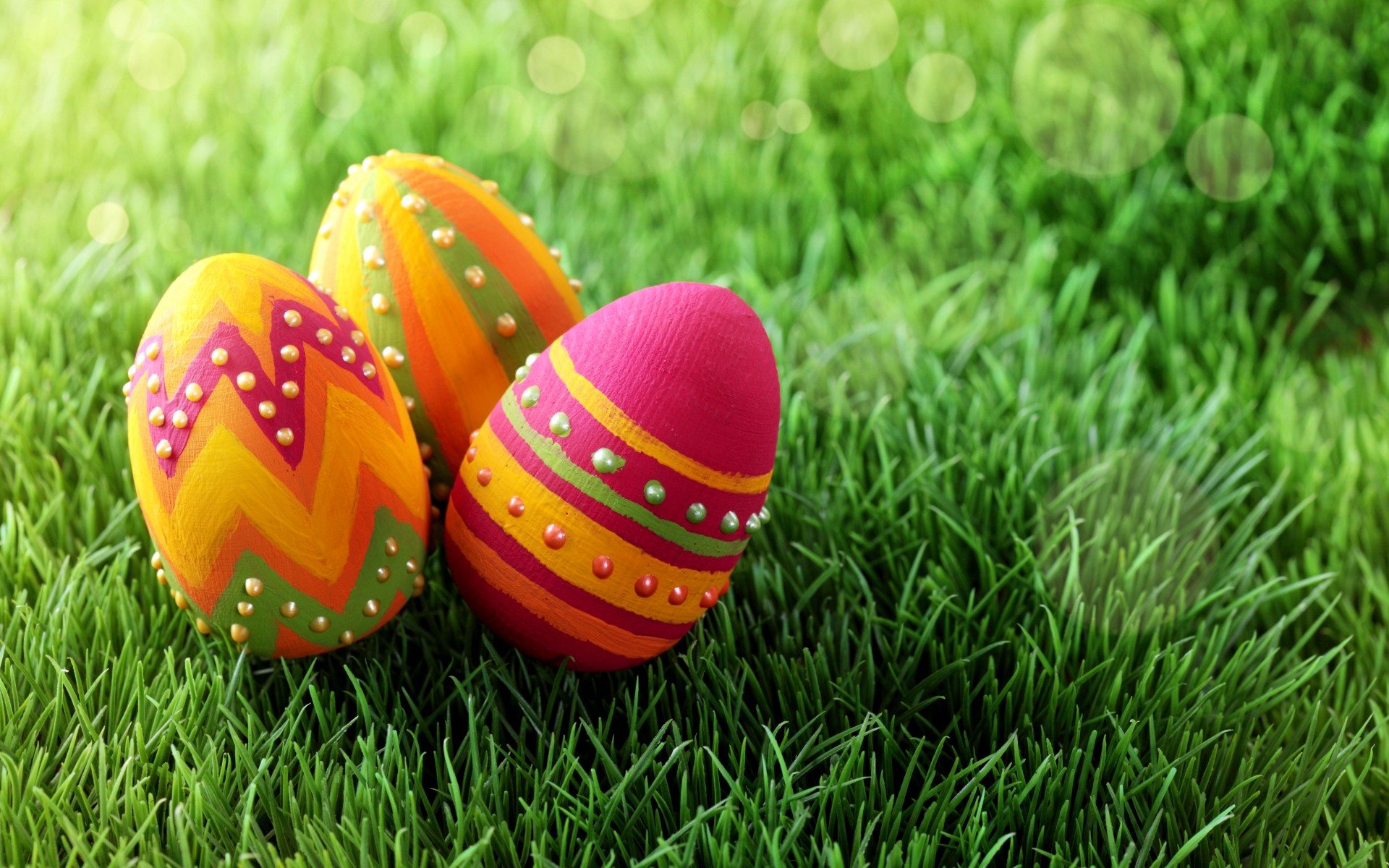 Laden Sie das Feiertage, Ostern, Farben, Gras, Osterei-Bild kostenlos auf Ihren PC-Desktop herunter