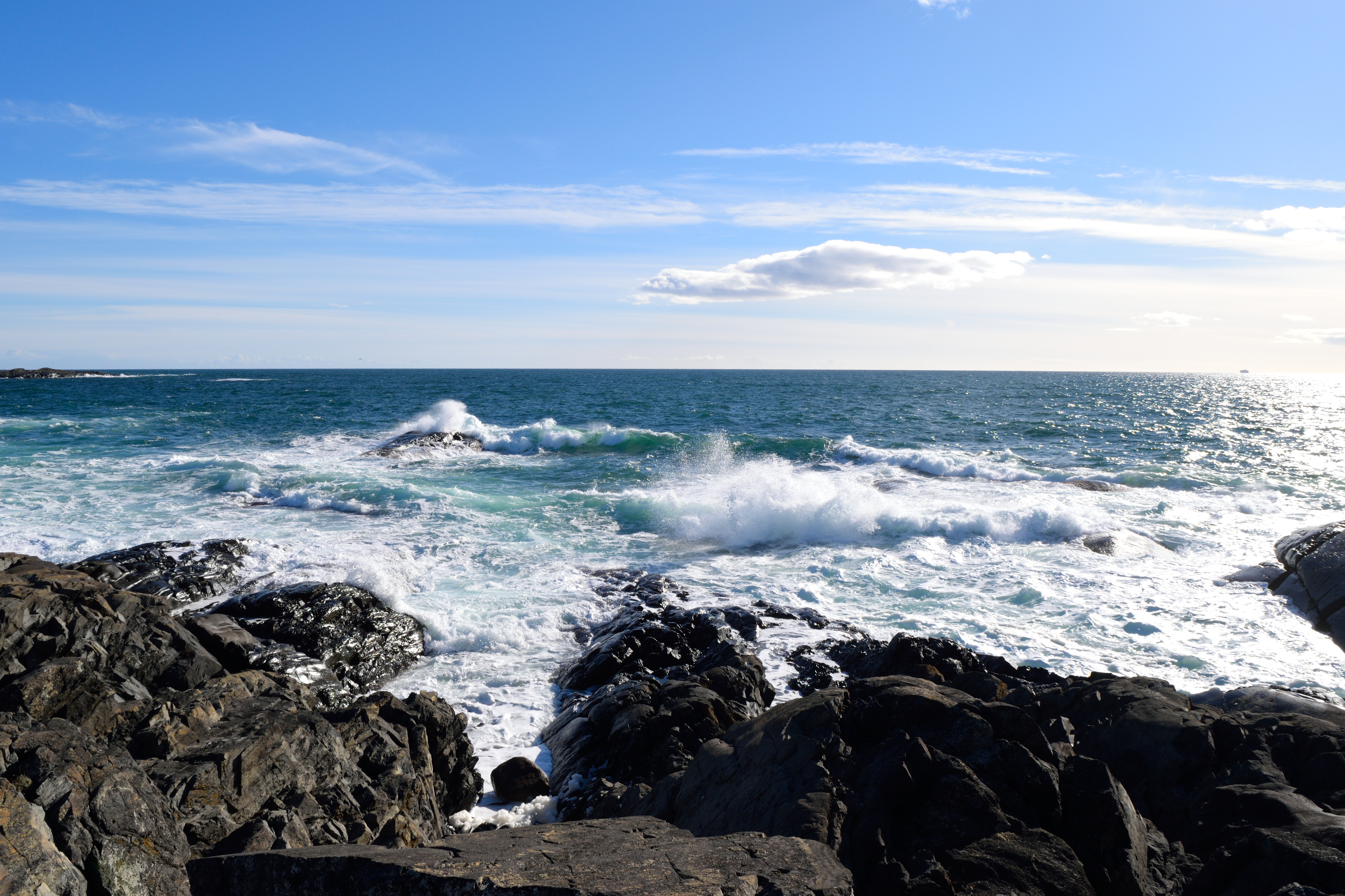 Download mobile wallpaper Rocks, Coast, Nature, Waves, Horizon, Sea for free.