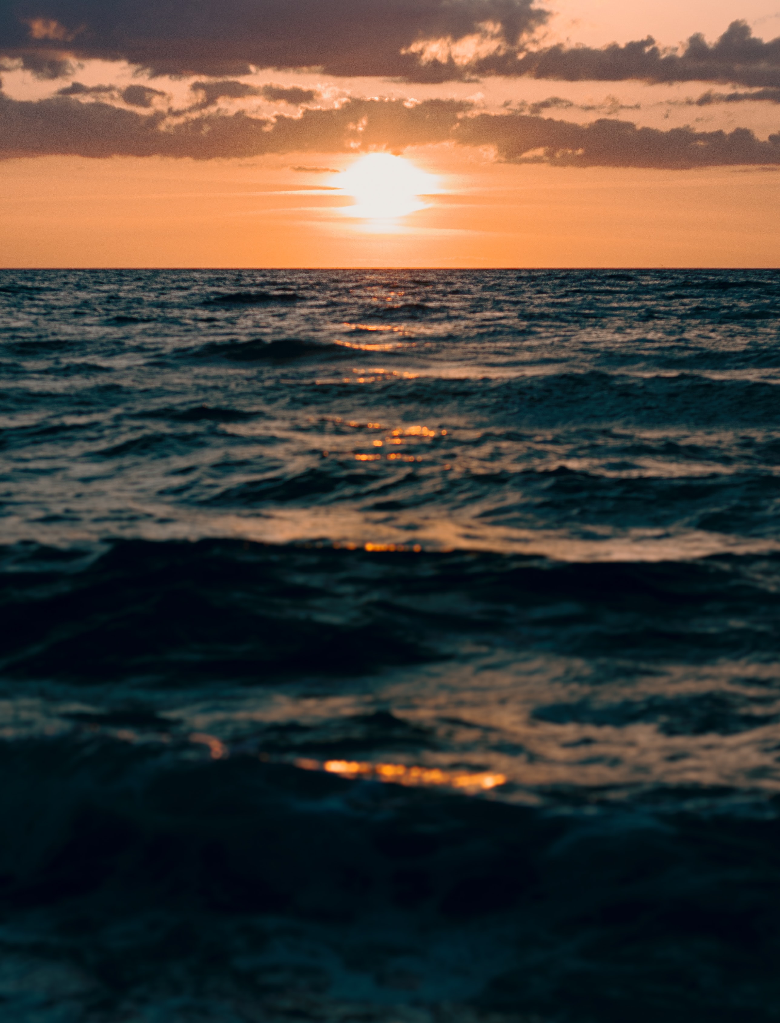 Download mobile wallpaper Waves, Sea, Water, Nature, Horizon, Sunset for free.