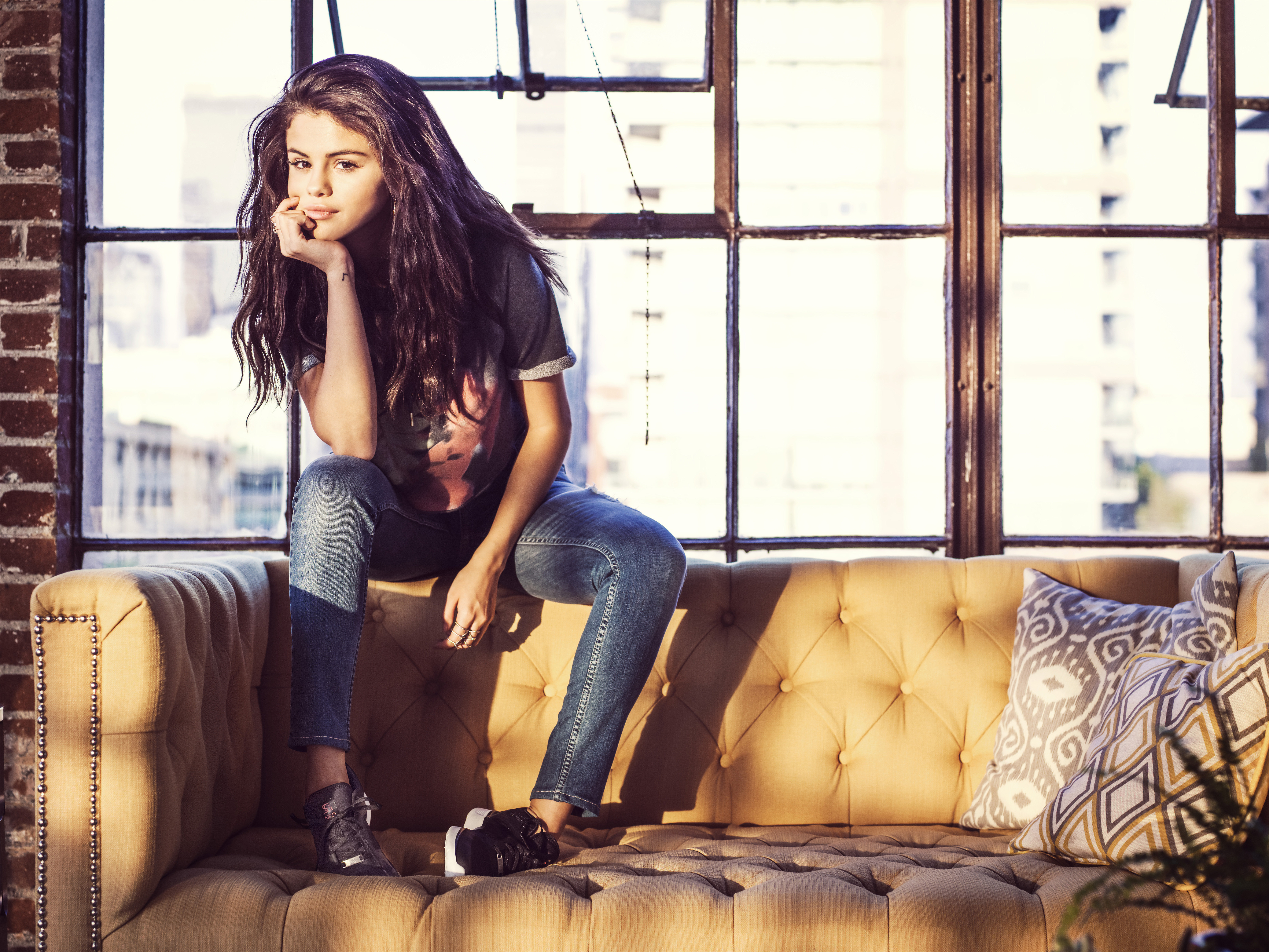 Download mobile wallpaper Music, Selena Gomez, Singer, Brunette, American, Actress for free.
