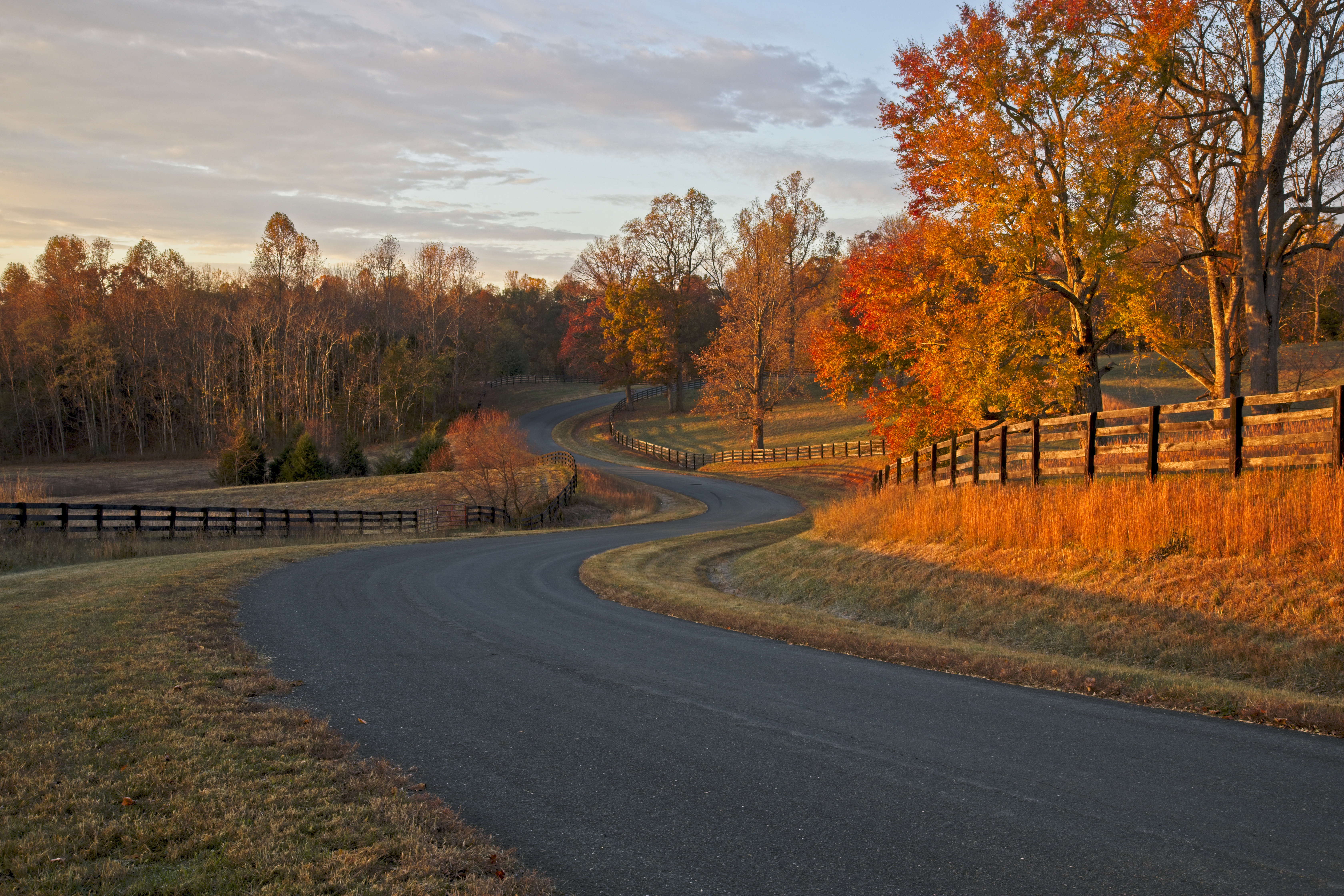 Download mobile wallpaper Road, Fall, Fence, Man Made for free.