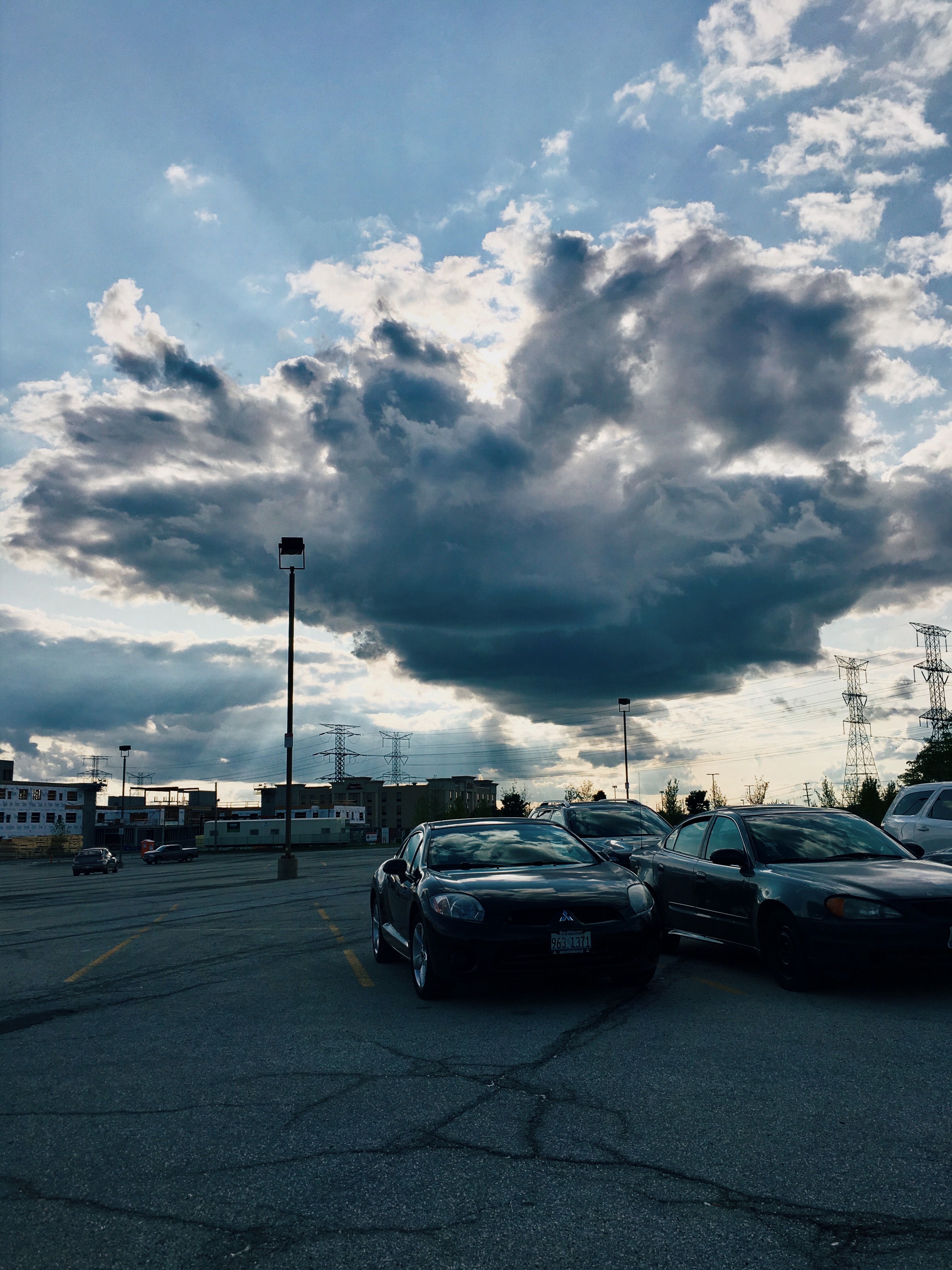 Скачать обои бесплатно Облака, Автомобили, Город, Тачки (Cars), Вечер картинка на рабочий стол ПК