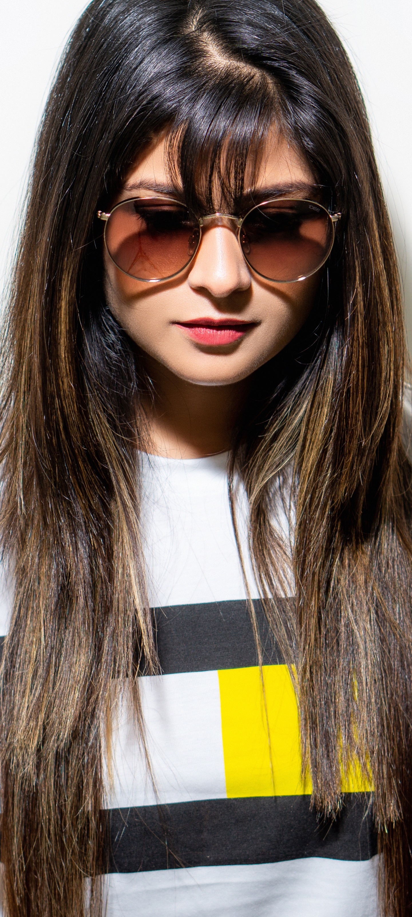 Download mobile wallpaper Brunette, Sunglasses, Model, Women, Long Hair for free.