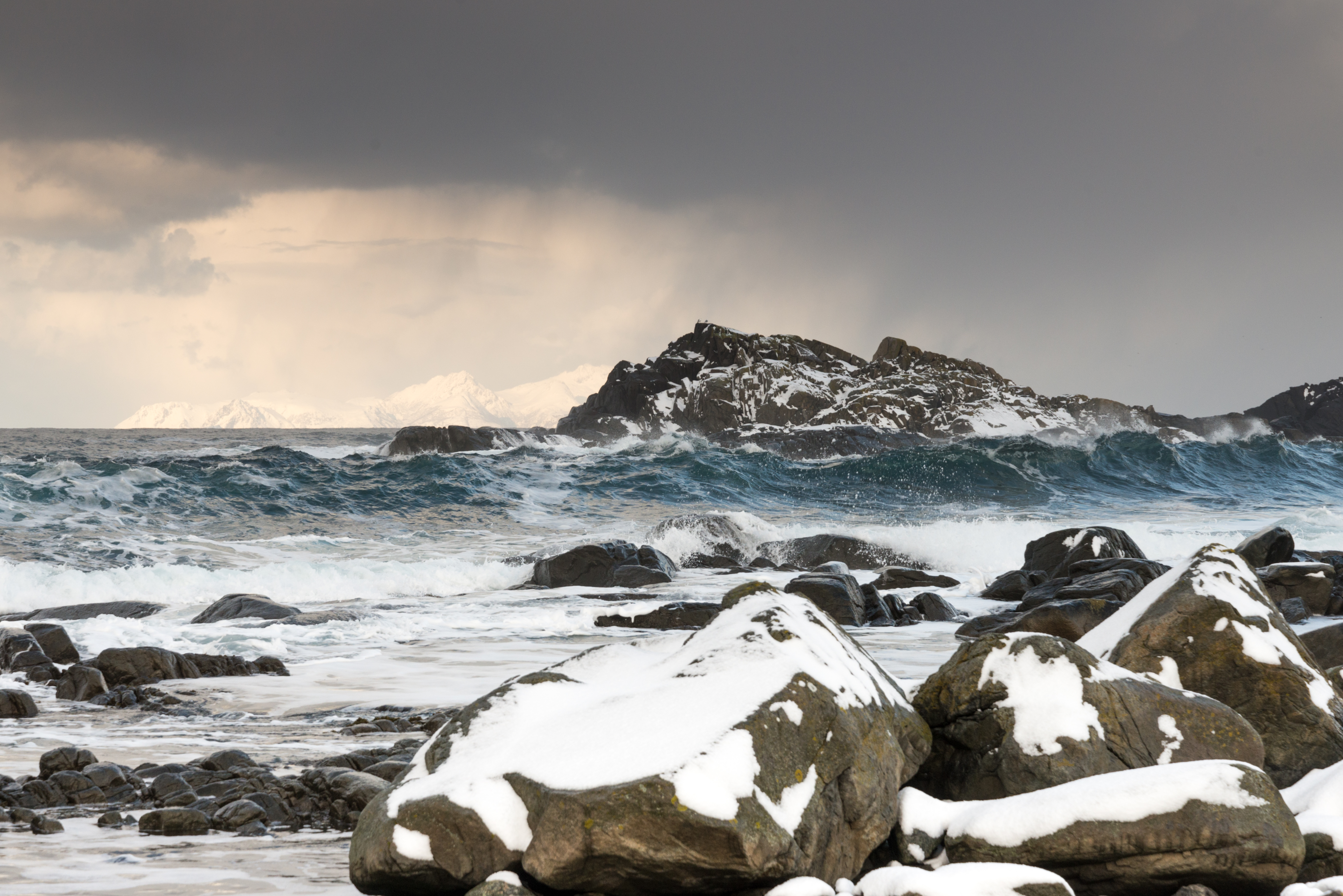 PCデスクトップに自然, 岩, ストーンズ, 波, 雪, 海画像を無料でダウンロード