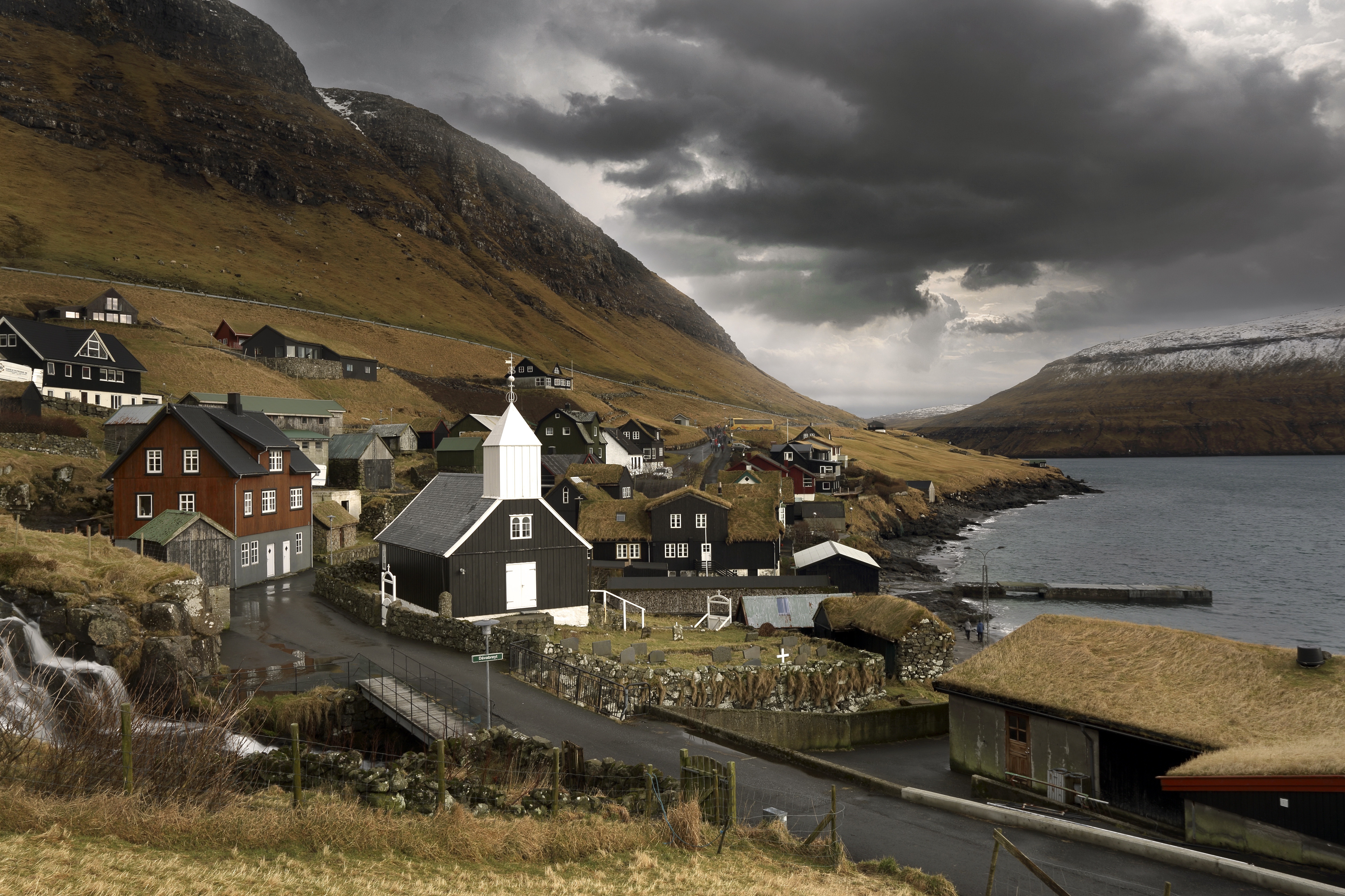 485639 скачать картинку фарерские острова, религиозные, церковь, церкви - обои и заставки бесплатно