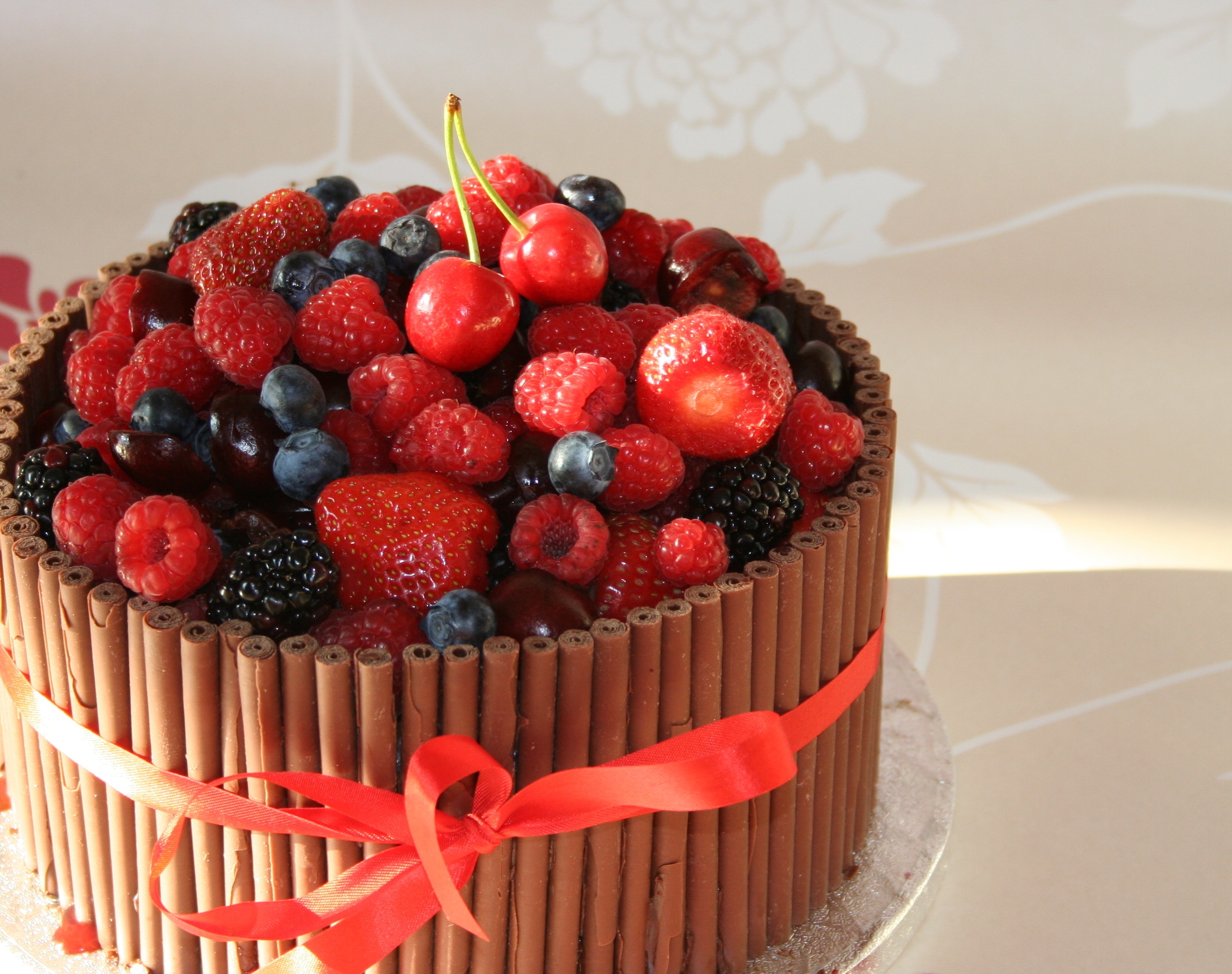 strawberry, food, cherry, raspberry, blackberry, cinnamon, cake, berry, tubes, tubules