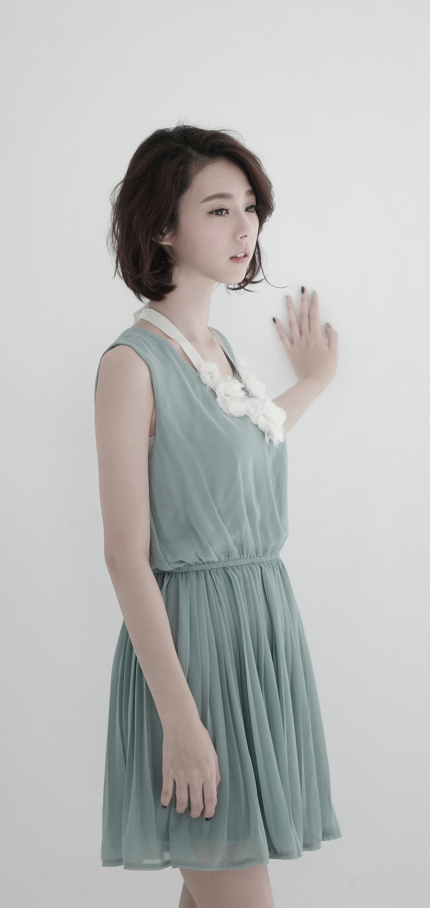 Download mobile wallpaper Dress, Women, Asian, Lín Yǔ for free.