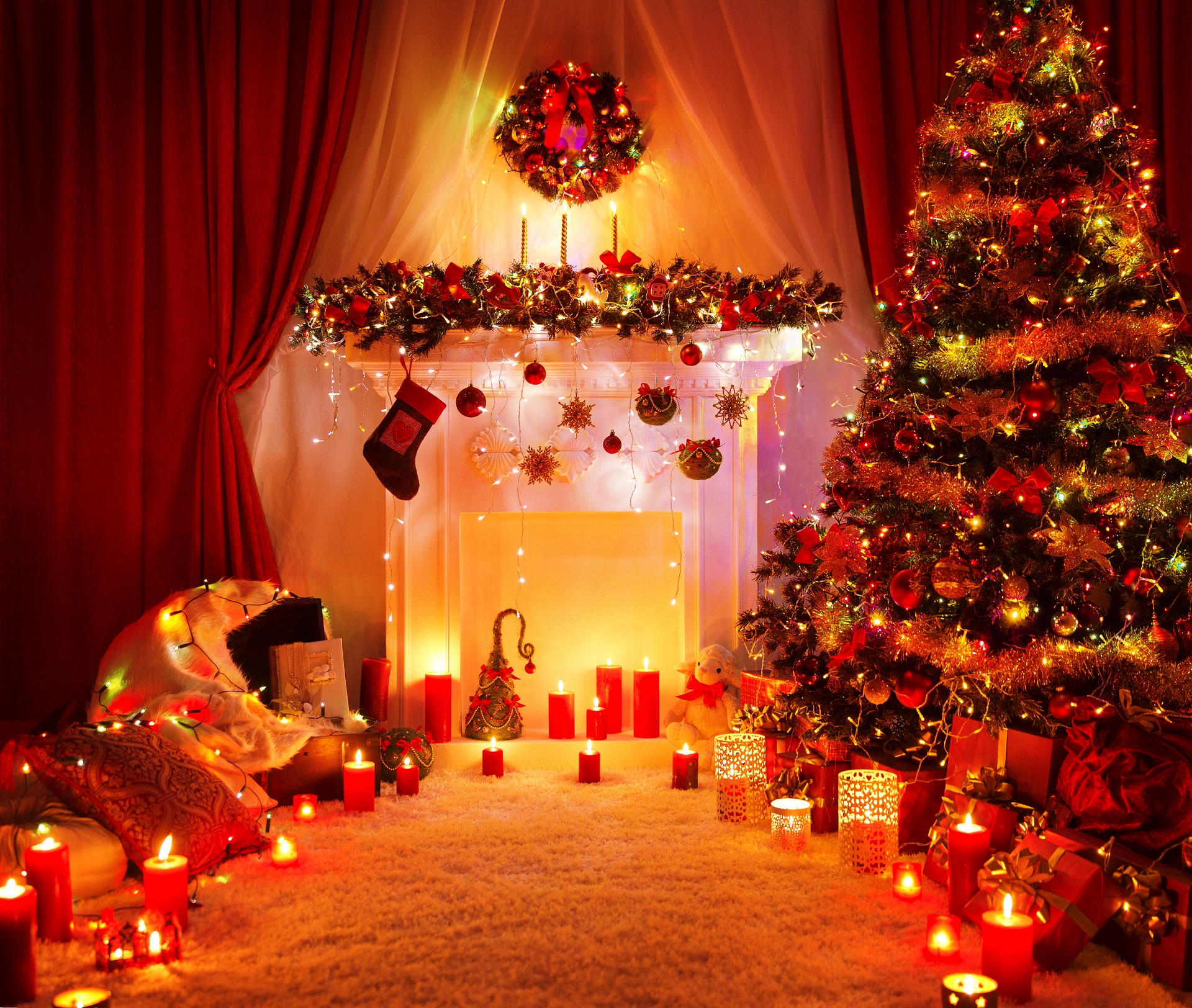 730942 descargar fondo de pantalla chimenea, regalo, luces de navidad, día festivo, navidad, vela, adornos de navidad, árbol de navidad: protectores de pantalla e imágenes gratis