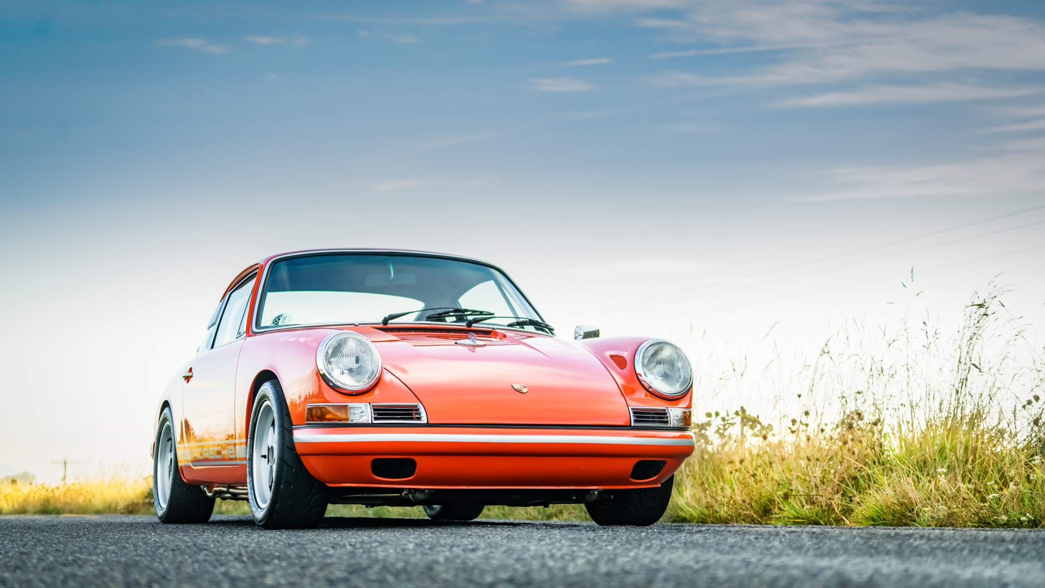 Handy-Wallpaper Porsche, Autos, Coupe, Abstimmung, Altes Auto, Fahrzeuge, Orangefarbenes Auto, Porsche 912 kostenlos herunterladen.