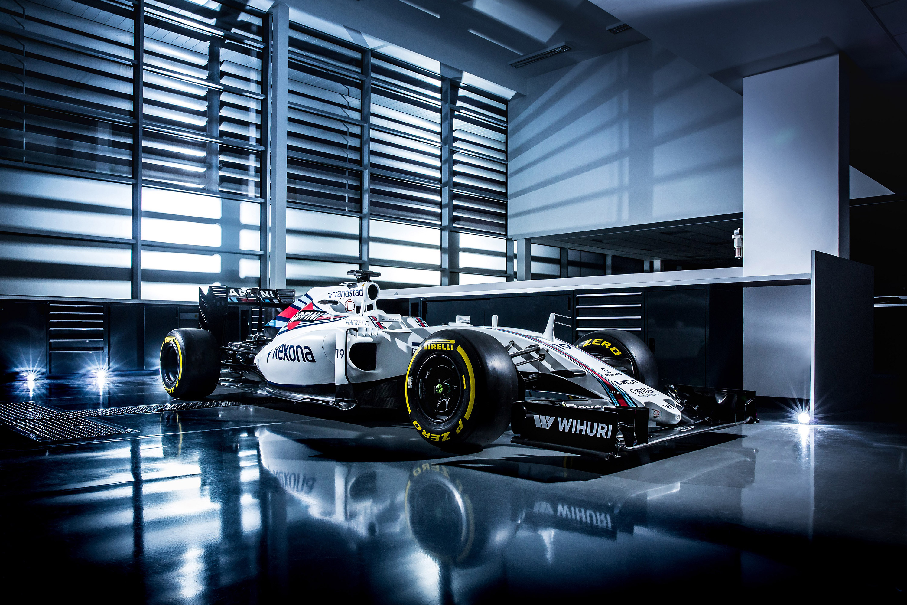 Baixe gratuitamente a imagem Fórmula 1, Carro, Veículos, Williams Fw38 na área de trabalho do seu PC