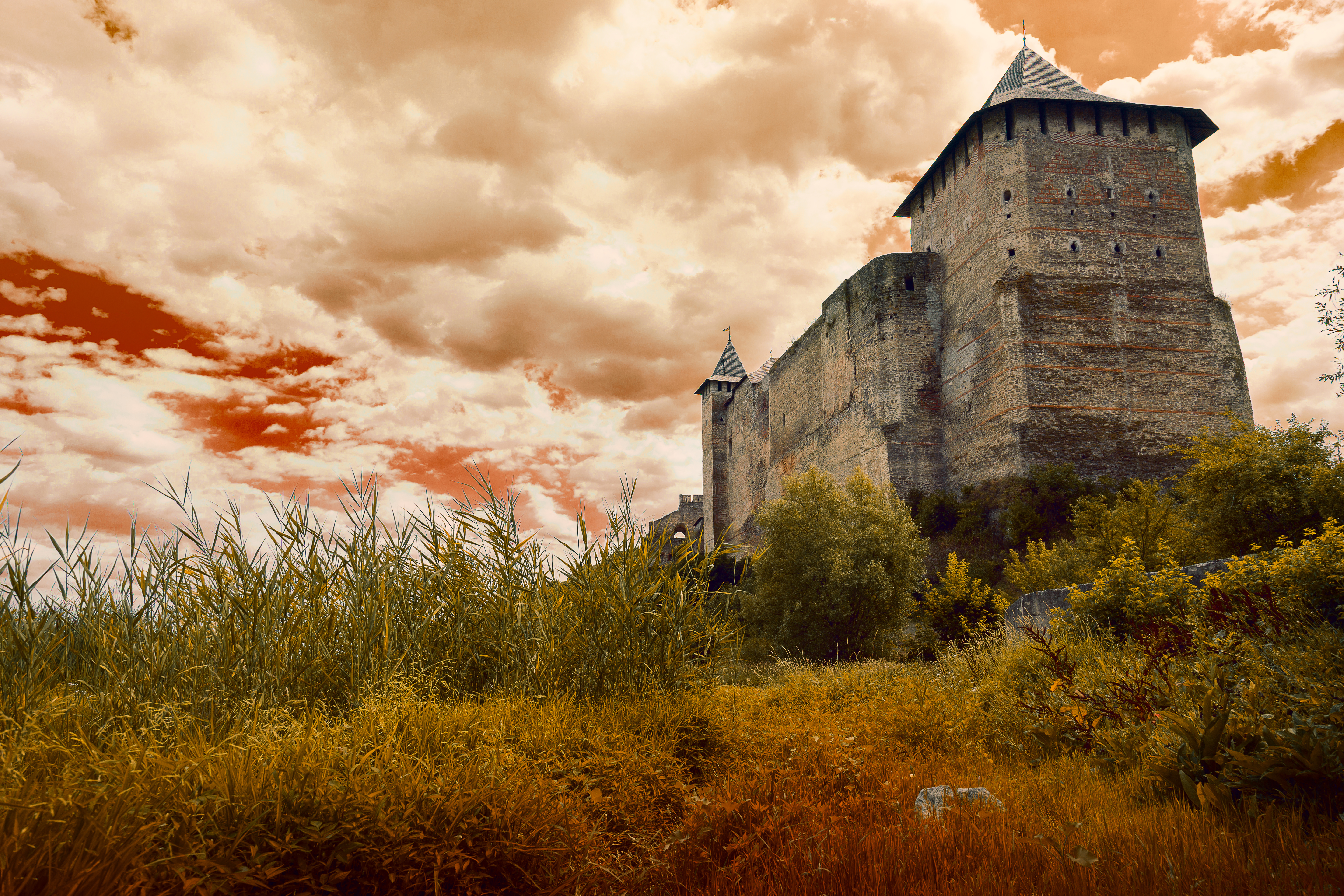 Free download wallpaper Castles, Man Made, Castle on your PC desktop