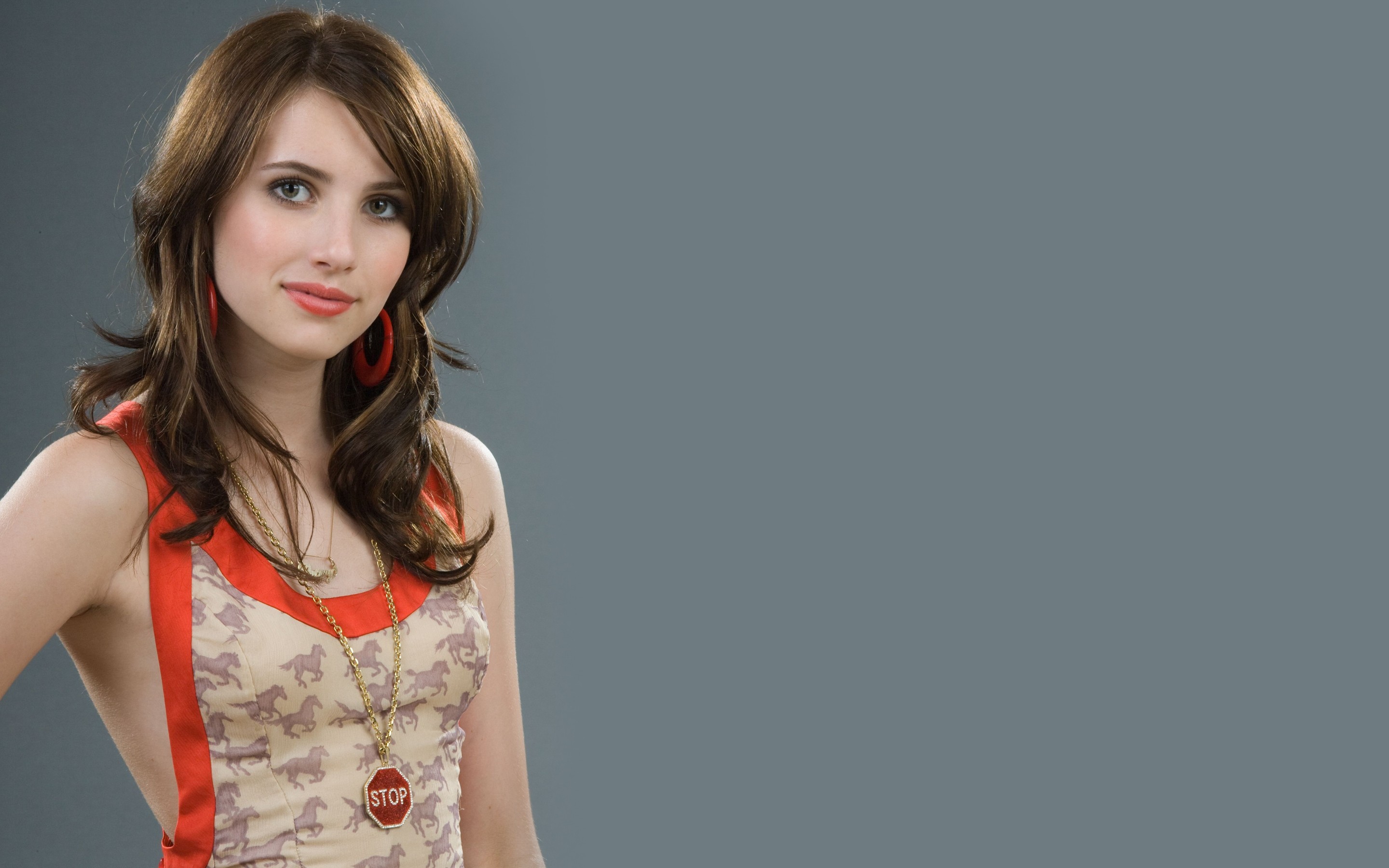 Download mobile wallpaper Celebrity, Emma Roberts for free.