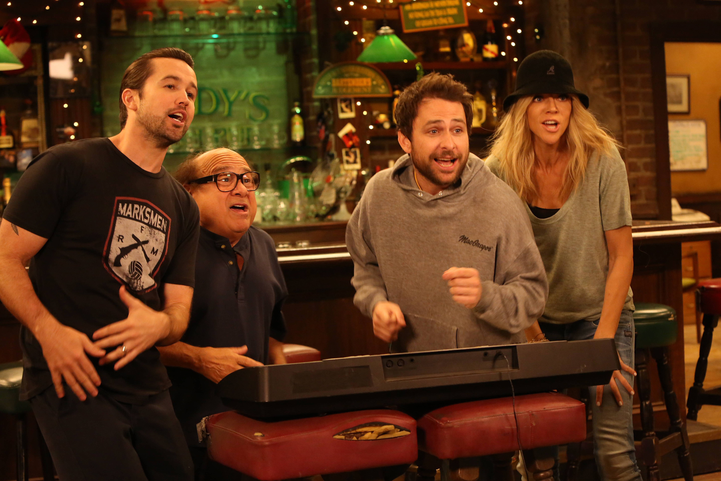 Free download wallpaper Tv Show, Charlie Day, Kaitlin Olson, Charlie Kelly, Danny Devito, Dee Reynolds, Frank Reynolds, Mac (It's Always Sunny In Philadelphia), Rob Mcelhenney, It's Always Sunny In Philadelphia on your PC desktop