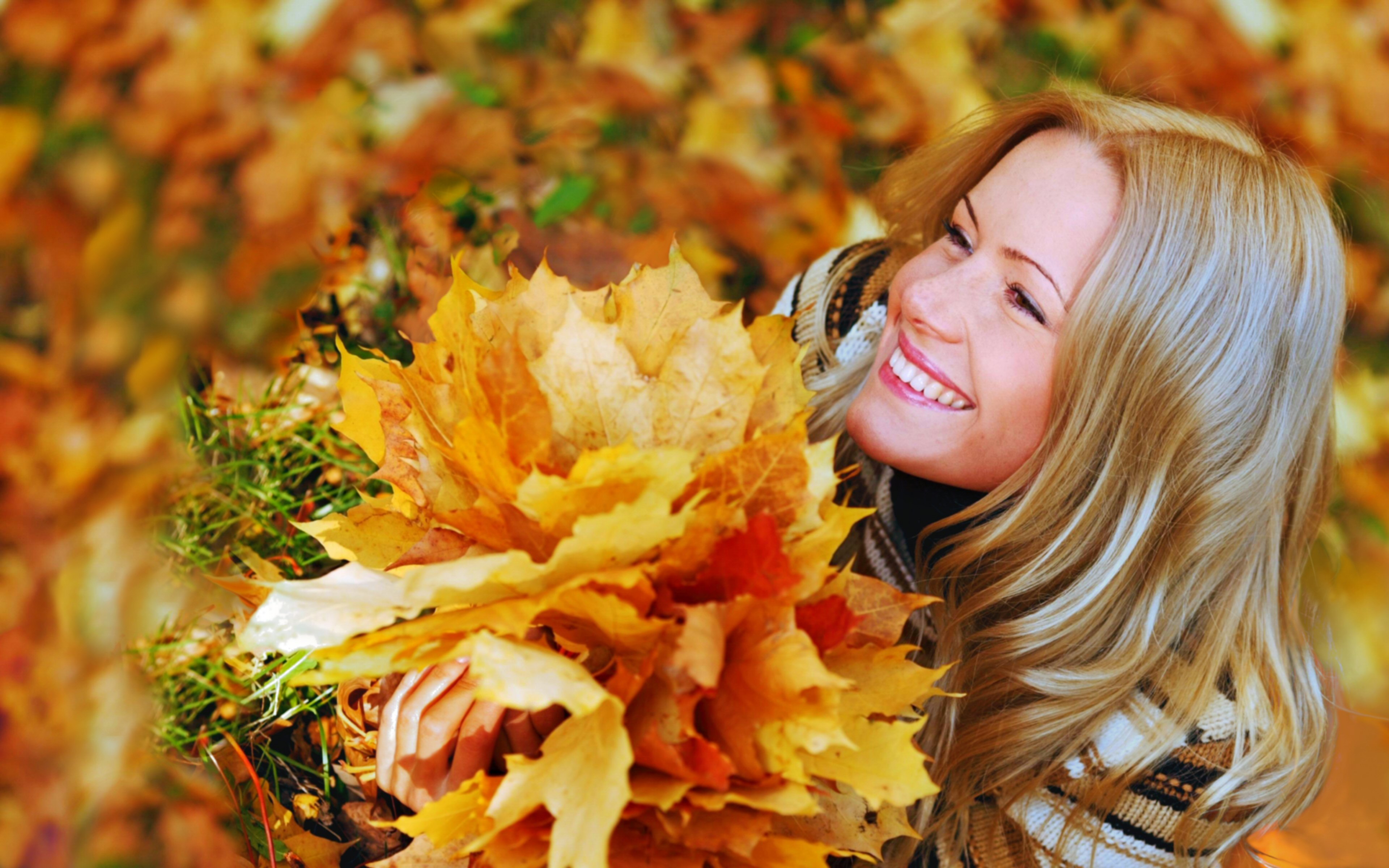 women, beautiful, blonde, bouquet, fall, leaf HD for desktop 1080p