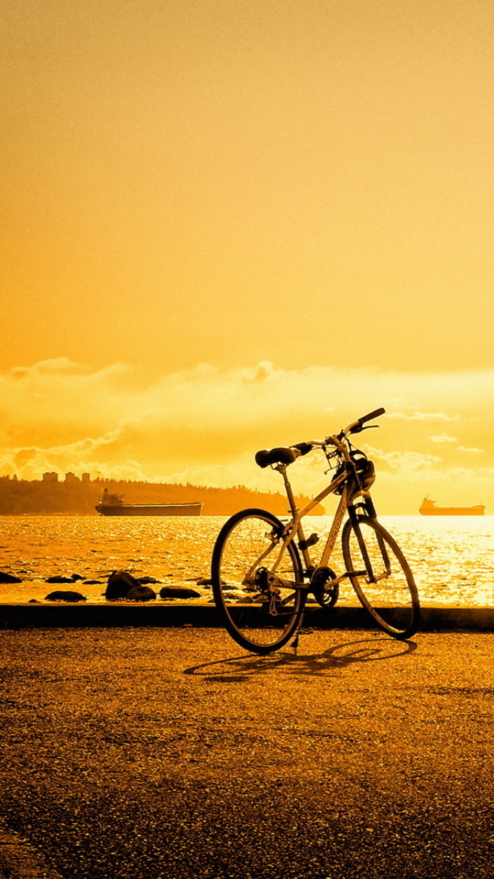 Скачати мобільні шпалери Велосипед, Корабель, Хмара, Транспортні Засоби, Захід Сонця безкоштовно.