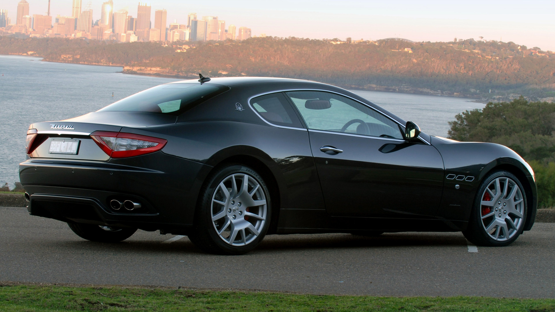 Téléchargez gratuitement l'image Maserati, Voiture, Véhicules, Grand Tourer, Voiture Noire, Maserati Gran Turismo sur le bureau de votre PC