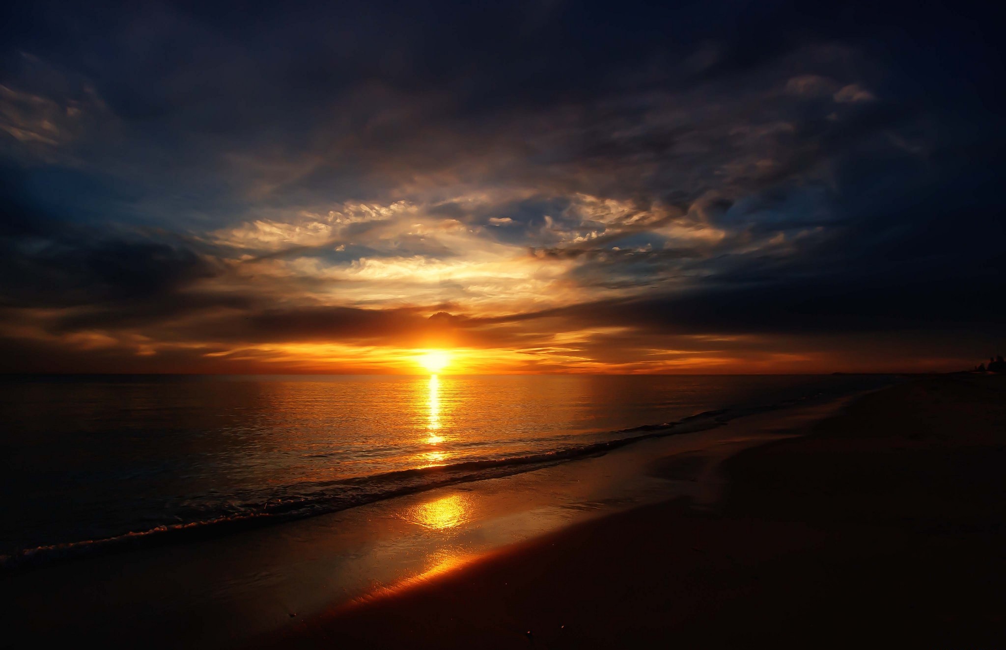 Download mobile wallpaper Sunset, Sea, Beach, Earth, Colors, Cloud, Wave, Seashore for free.