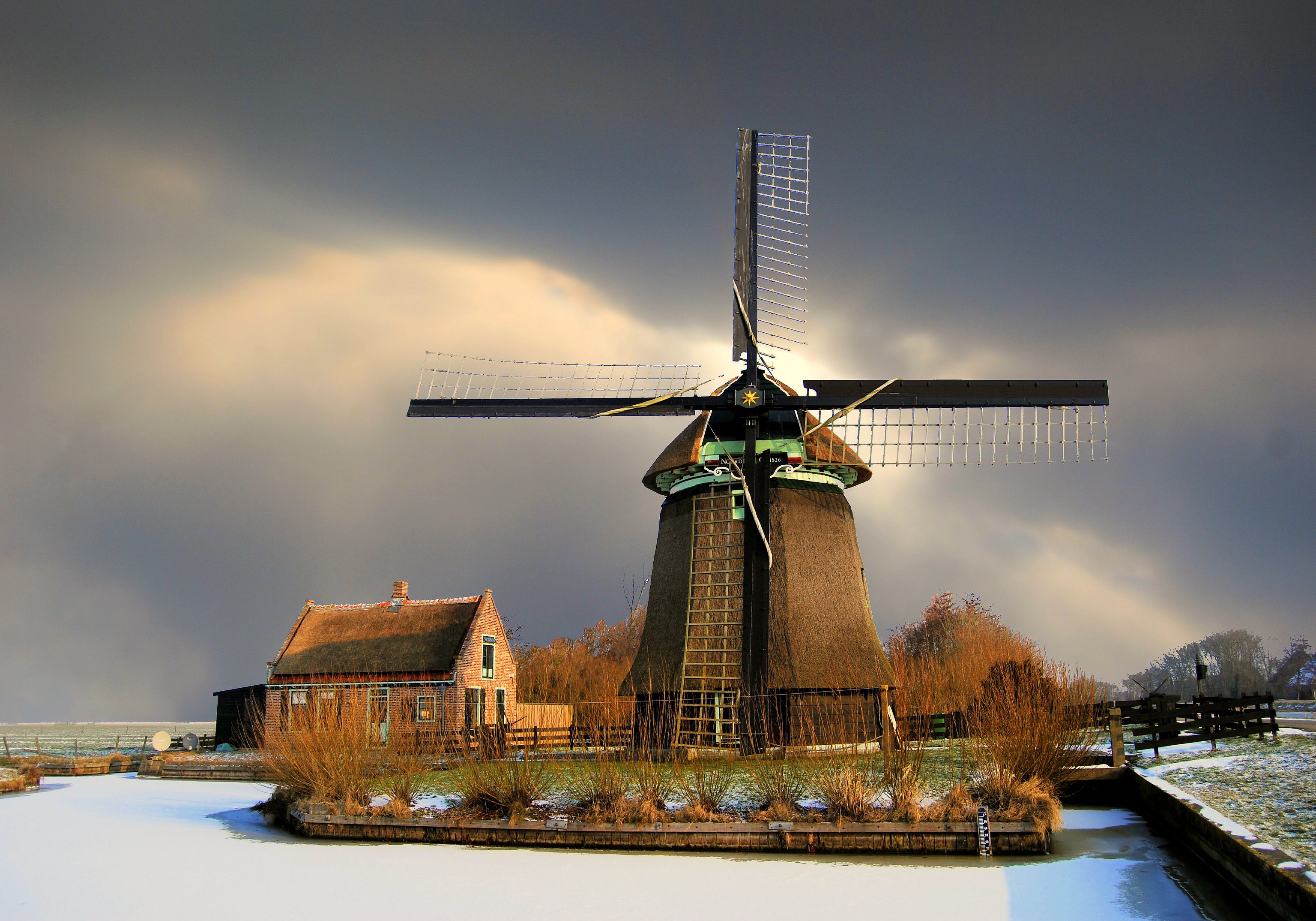 Téléchargez gratuitement l'image Pays Bas, Moulin À Vent, Construction Humaine sur le bureau de votre PC