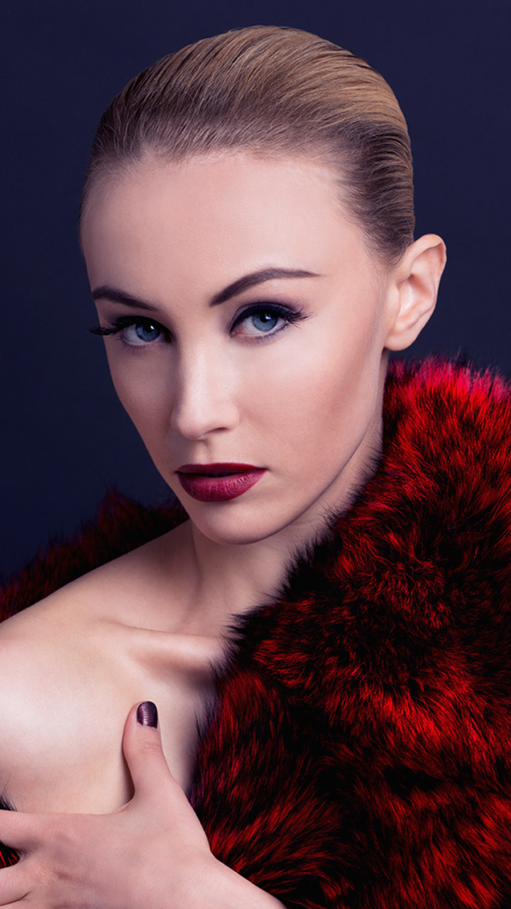 Download mobile wallpaper Face, Blue Eyes, Celebrity, Actress, Lipstick, Sarah Gadon for free.