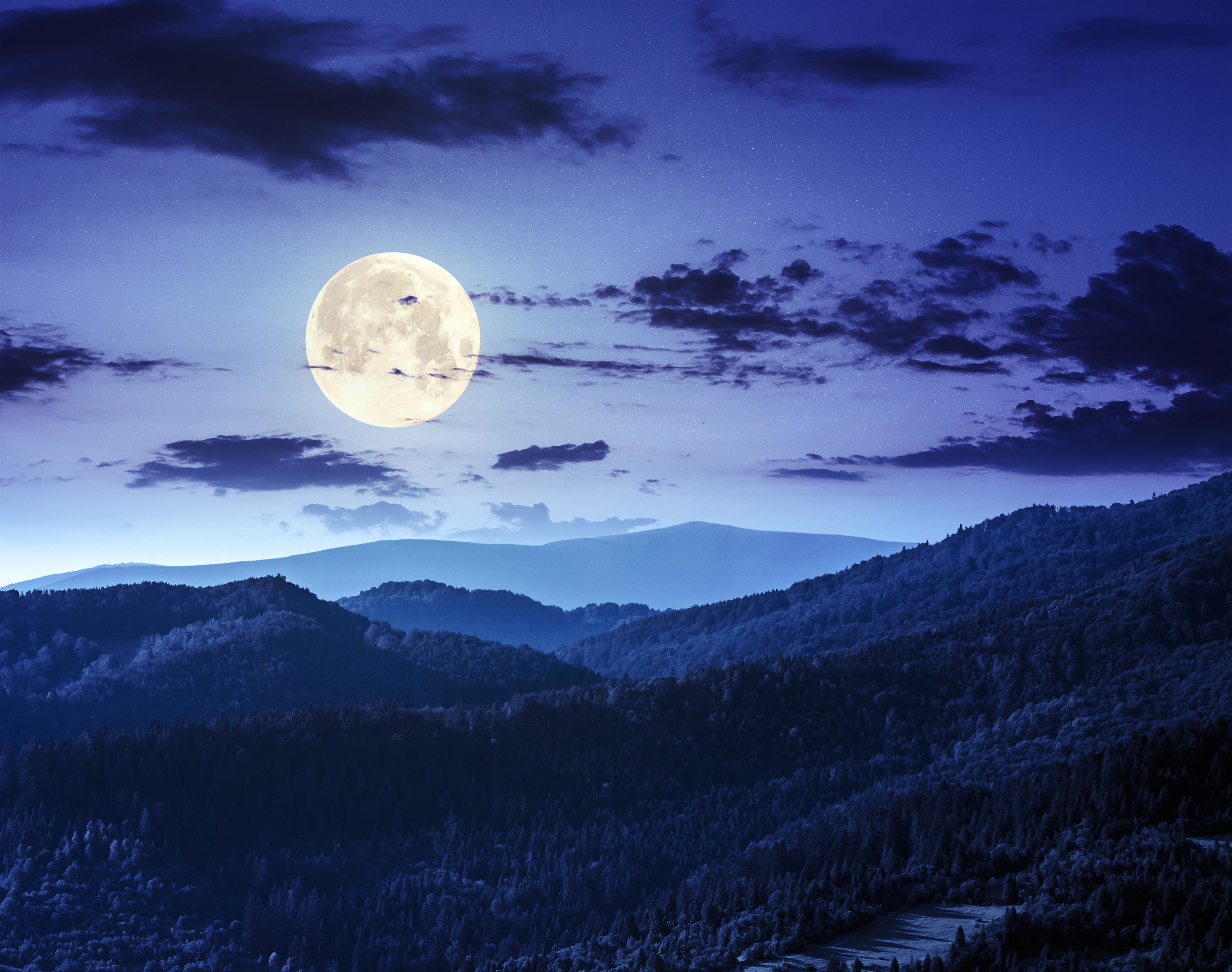 Скачать картинку Небо, Ночь, Луна, Ландшафт, Земля/природа в телефон бесплатно.