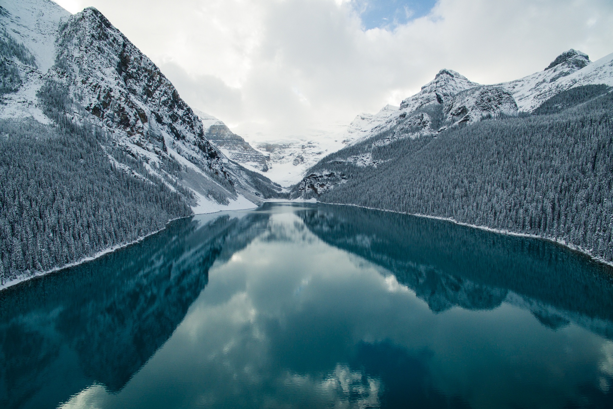 Laden Sie das Winter, Natur, Schnee, Seen, See, Wald, Gebirge, Erde/natur, Spiegelung-Bild kostenlos auf Ihren PC-Desktop herunter