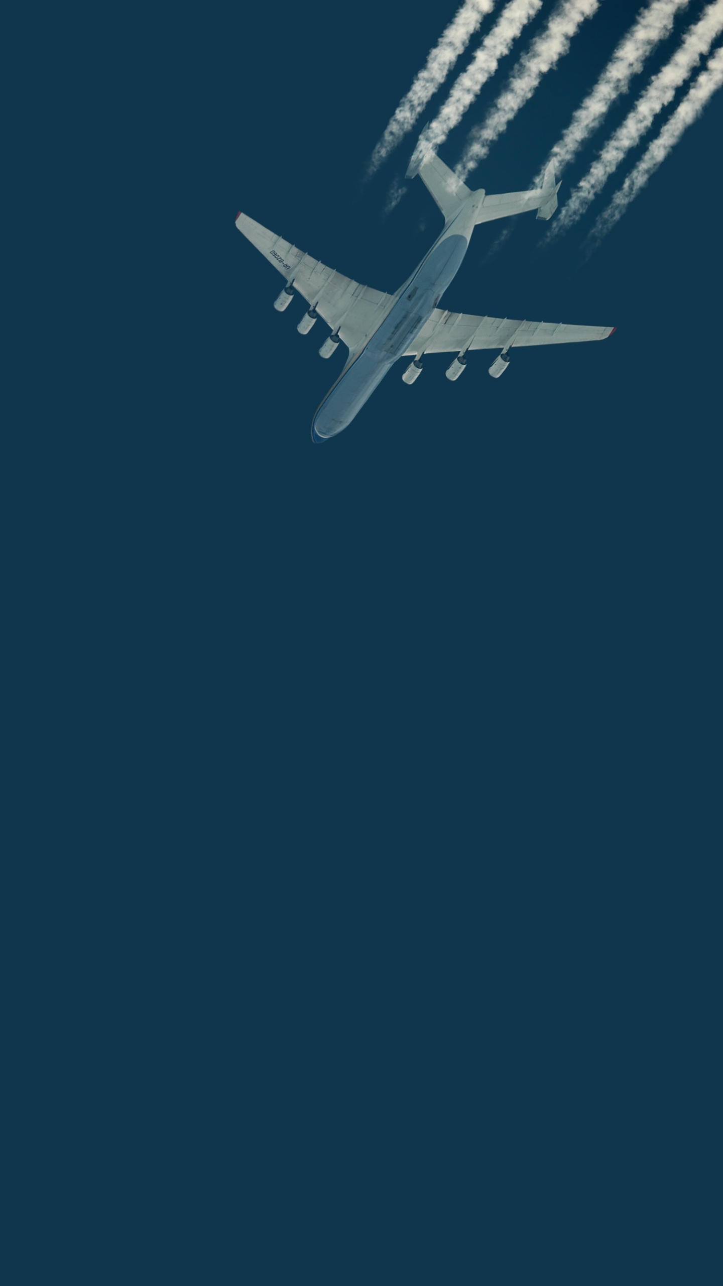 Скачать обои бесплатно Небо, Луна, Самолет, Транспортные Средства, Пассажирский Самолет картинка на рабочий стол ПК