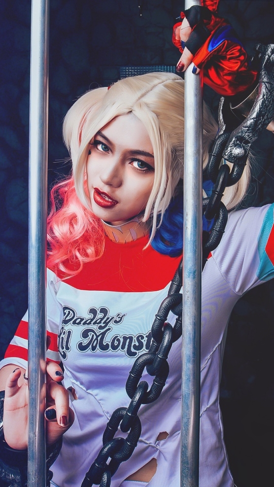 Handy-Wallpaper Tätowierung, Blond, Frauen, Blaue Augen, Blondinen, Harley Quinn, Lippenstift, Cosplay kostenlos herunterladen.