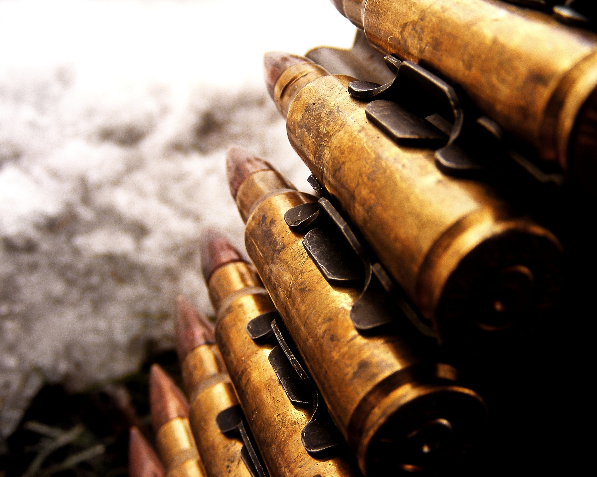 Free download wallpaper Bullet, Weapons on your PC desktop