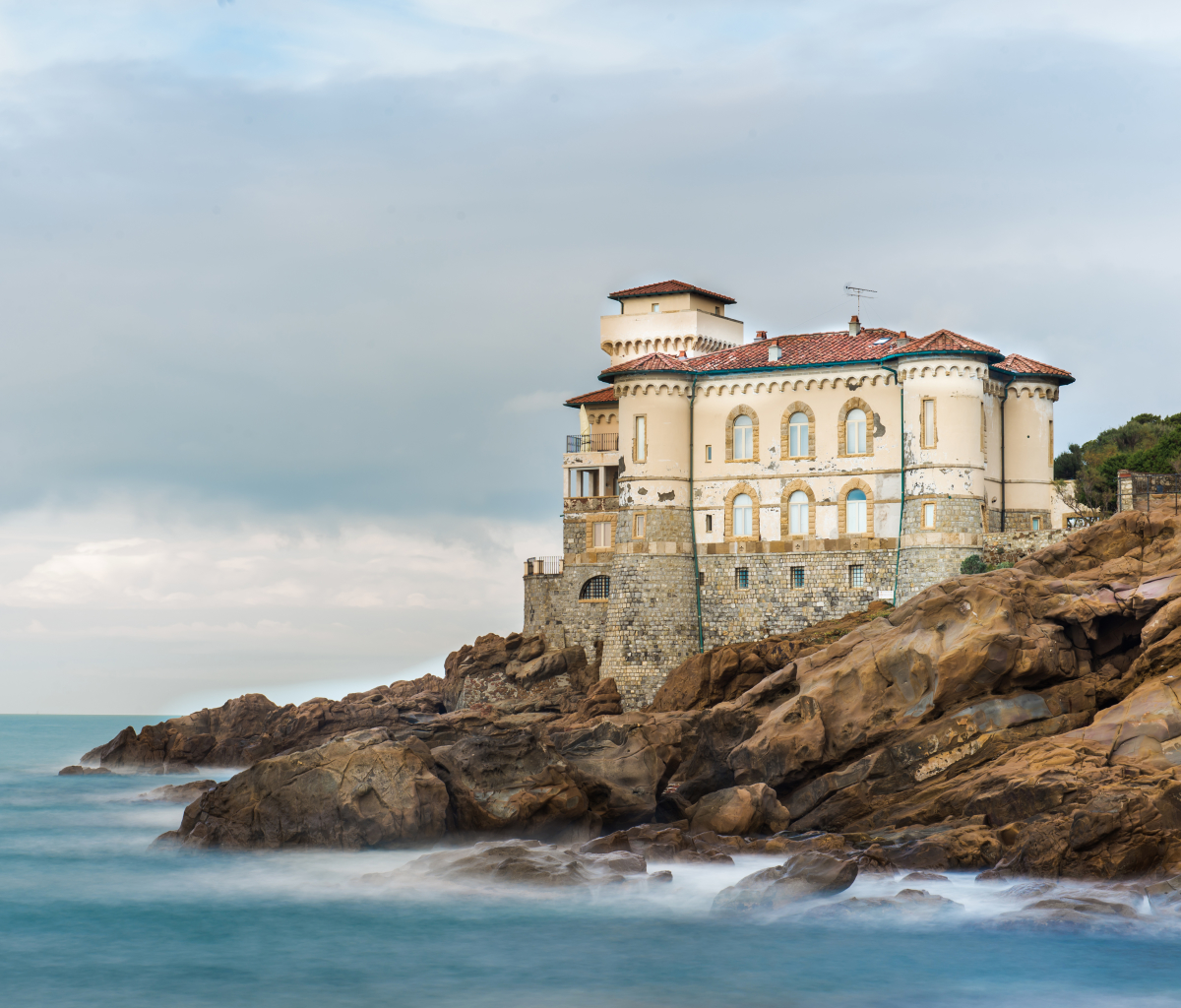 Download mobile wallpaper Sea, Castles, Italy, Horizon, Coast, Ocean, Man Made, Castle, Castello Del Boccale for free.