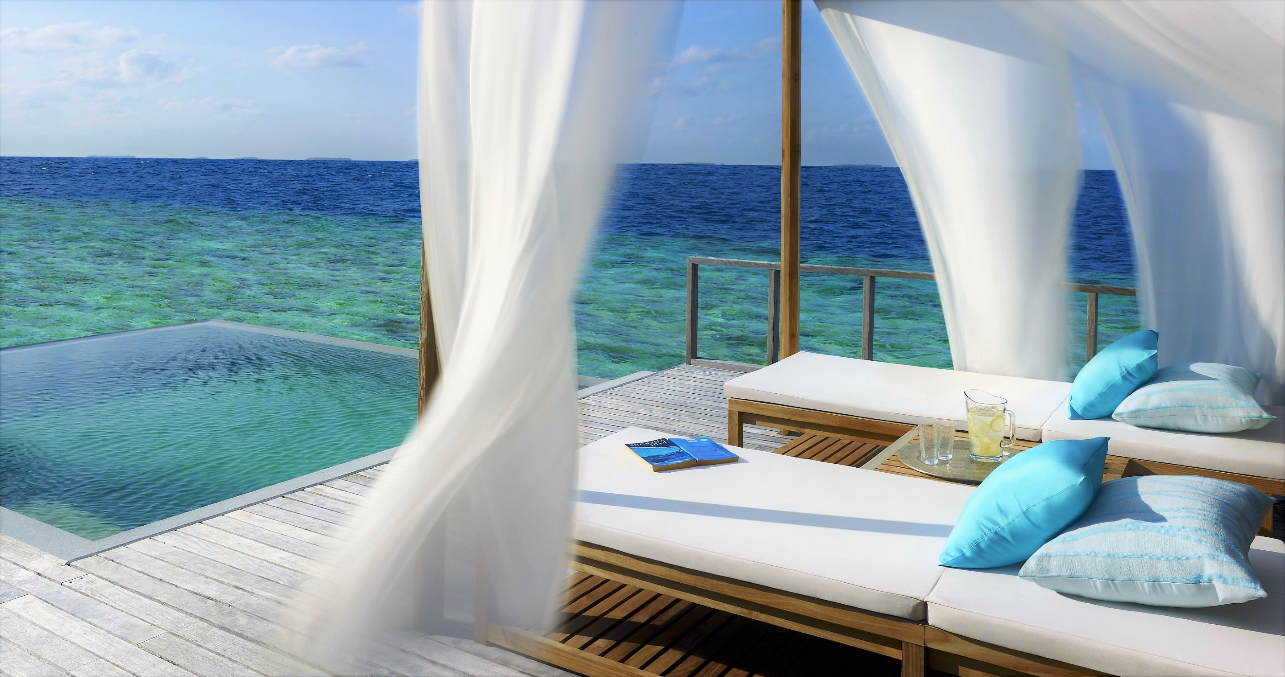Handy-Wallpaper Ozean, Vorhang, Bett, Meer, Menschengemacht, Schwimmbecken, Urlaubsort kostenlos herunterladen.