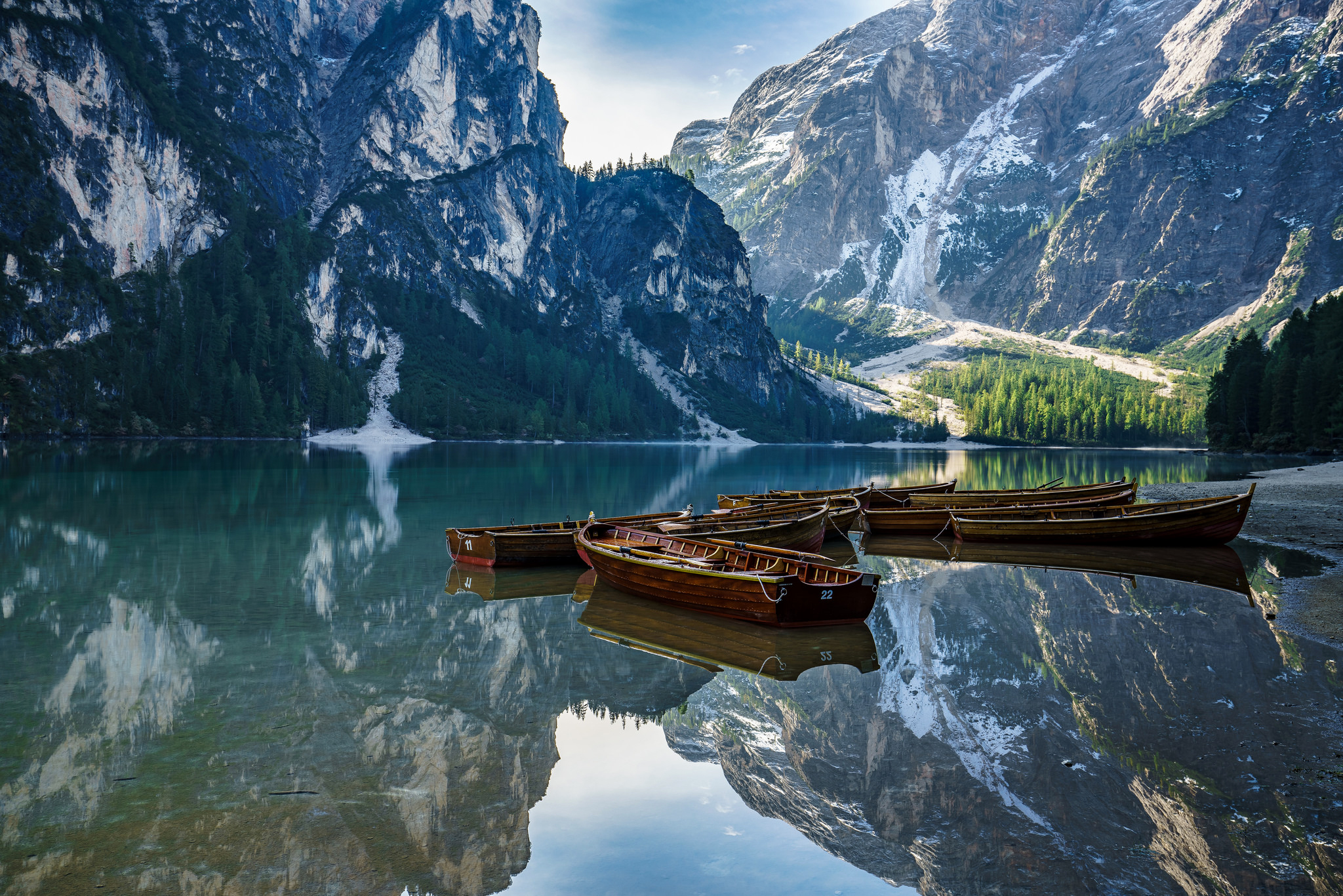 PCデスクトップに湖, ボート, 山, 反射, 写真撮影画像を無料でダウンロード