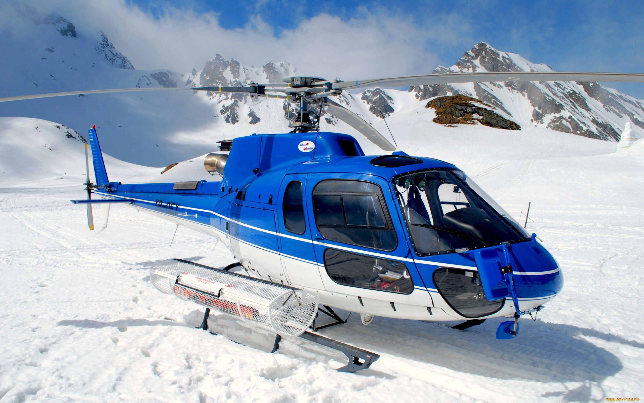 26404 завантажити шпалери транспорт, гори, сніг, вертольоти, блакитний - заставки і картинки безкоштовно