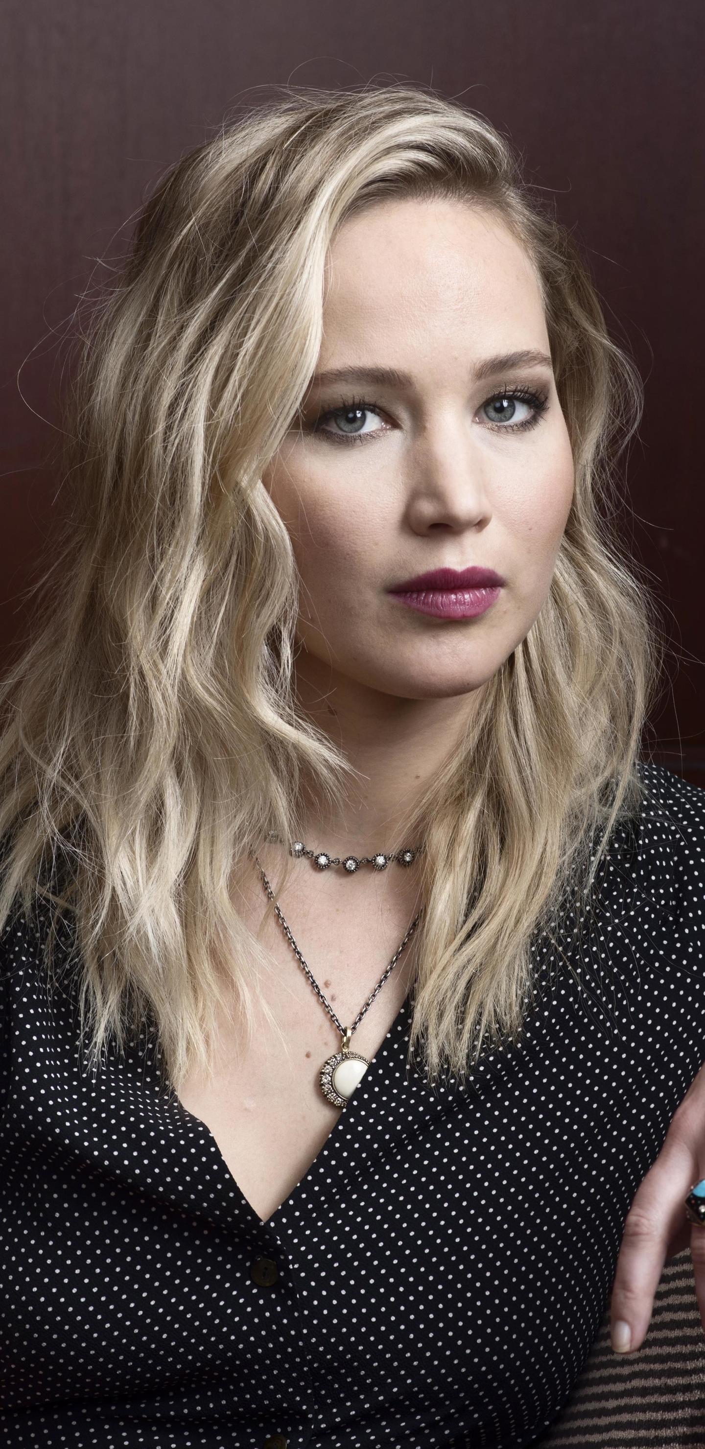 Download mobile wallpaper Celebrity, Jennifer Lawrence for free.