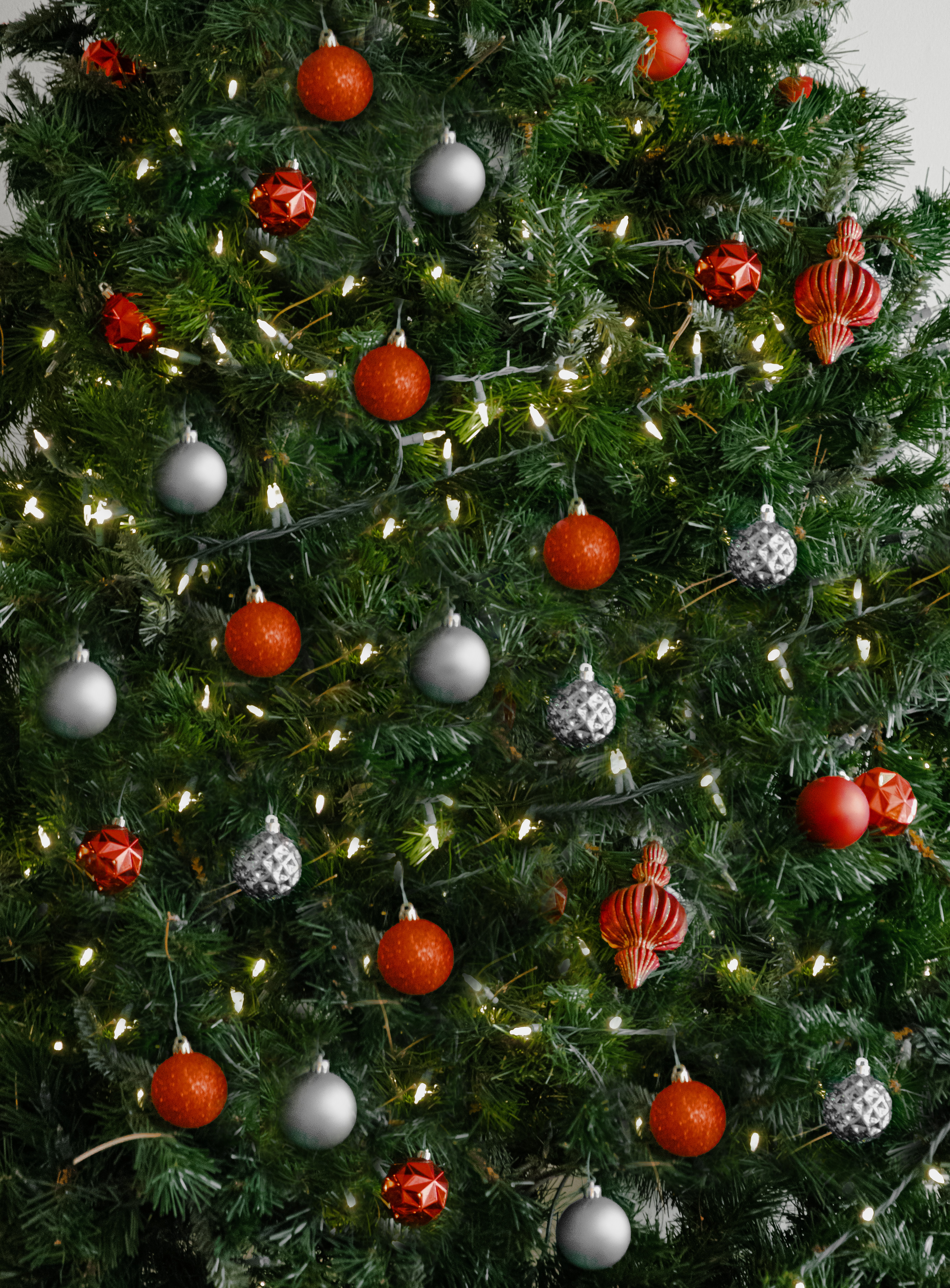 Téléchargez des papiers peints mobile Fêtes, Arbre De Noël, Vacances, Guirlande, Guirlandes, Décorations, Nouvel An, Sapin De Noël, Noël gratuitement.