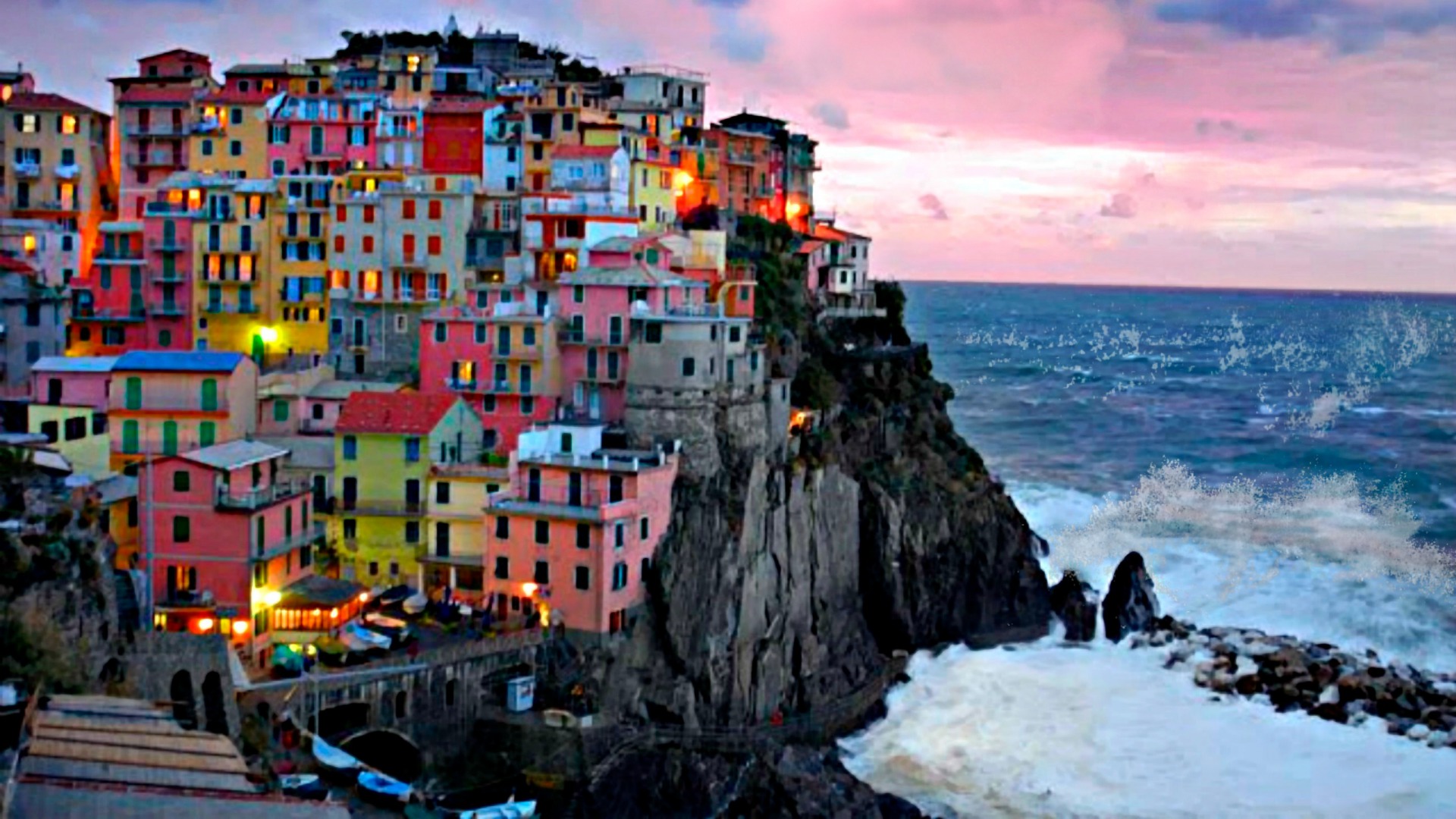 Handy-Wallpaper Städte, Italien, Haus, Dämmerung, Farben, Bunt, Manarola, Menschengemacht kostenlos herunterladen.