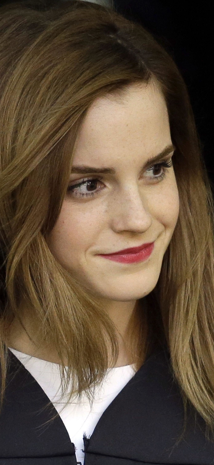 Download mobile wallpaper Emma Watson, Smile, American, Celebrity, Actress for free.